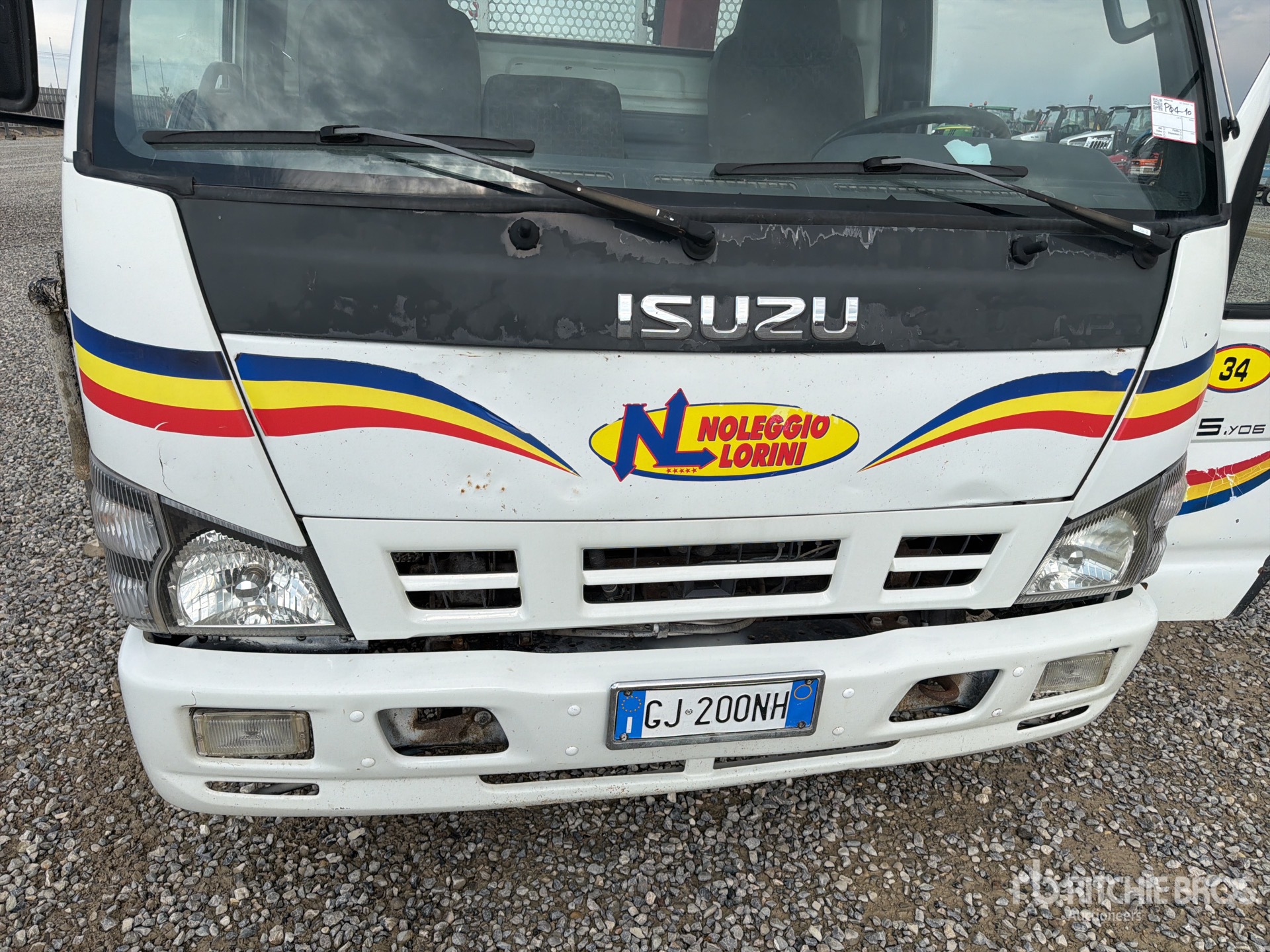 2006 Isuzu NPR77