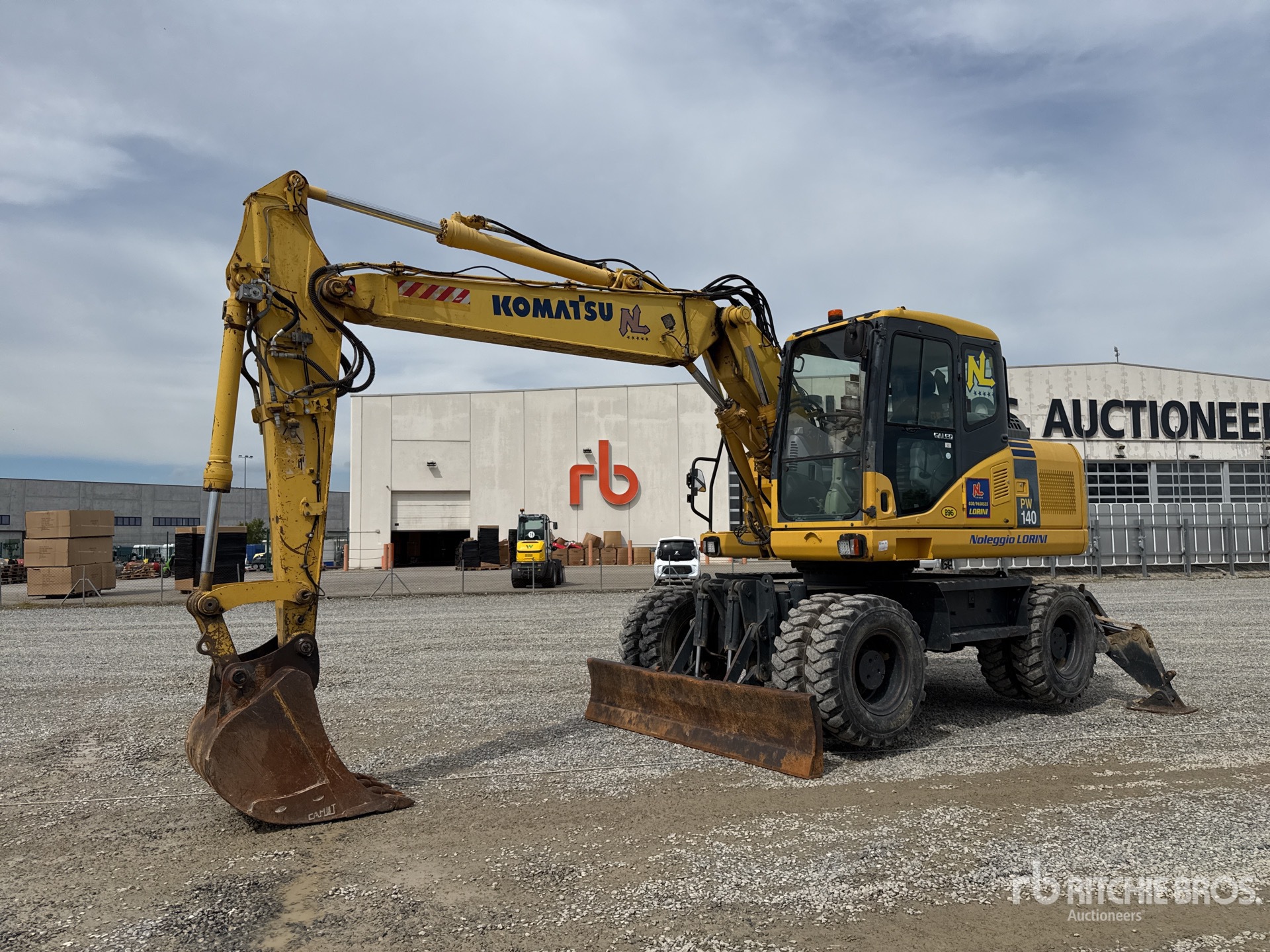 Photo of 2008 Komatsu PW140-7