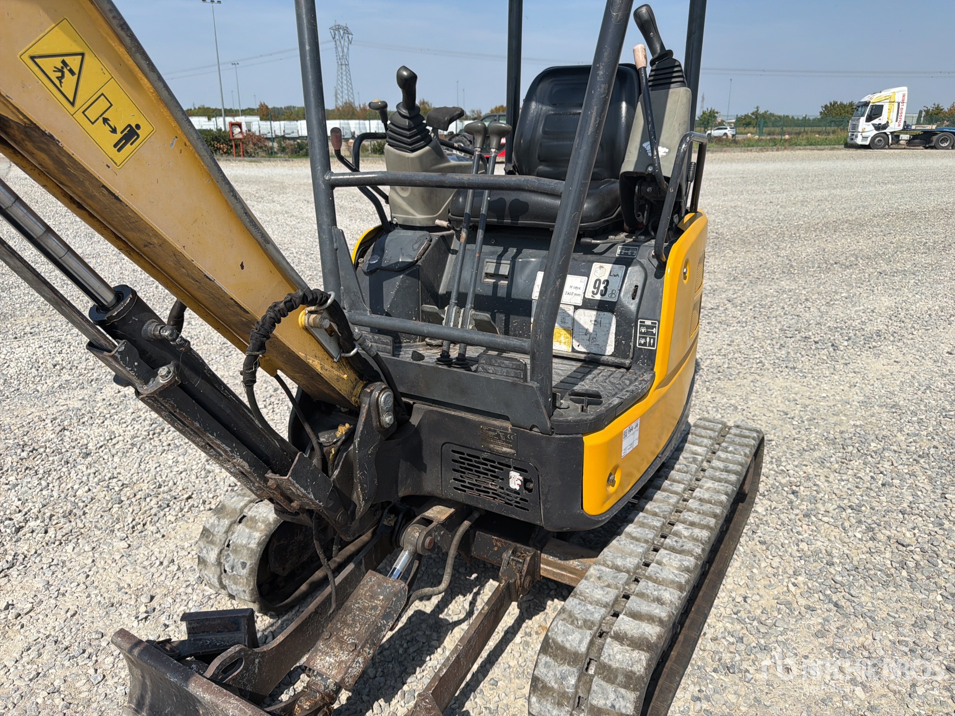 2015 Yanmar VIO17