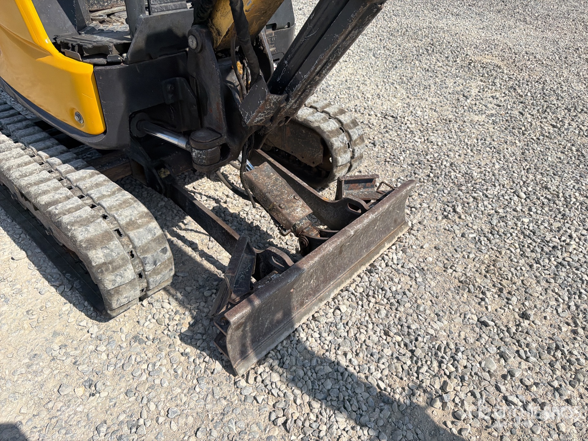 2015 Yanmar VIO17