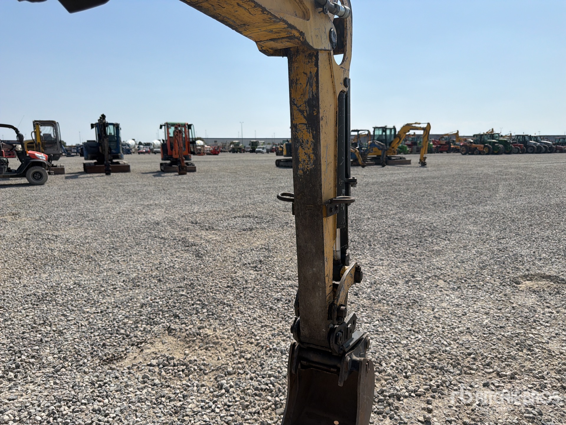 2015 Yanmar VIO17