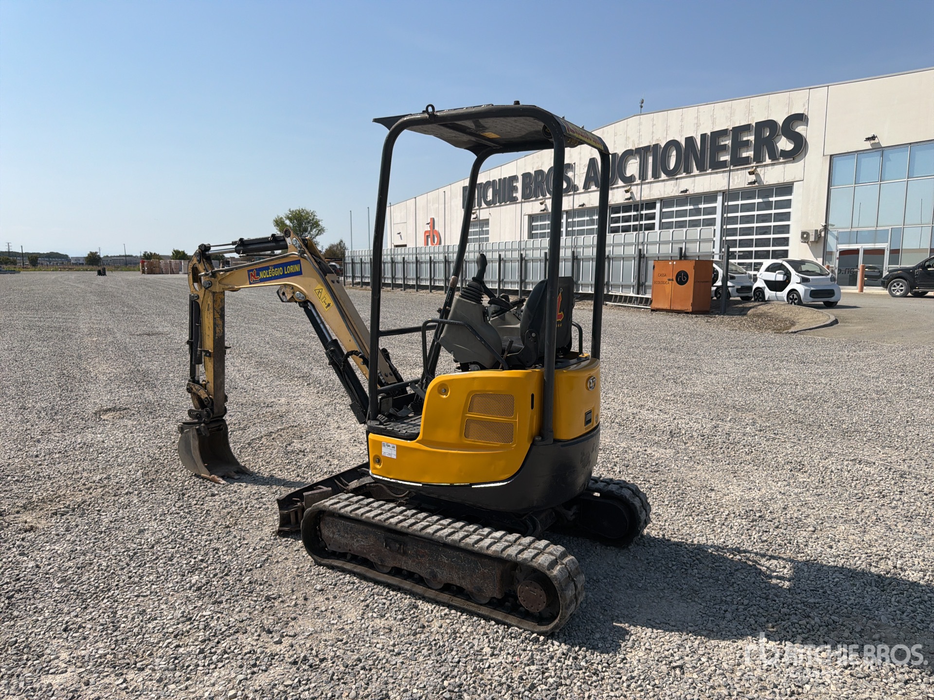2015 Yanmar VIO17