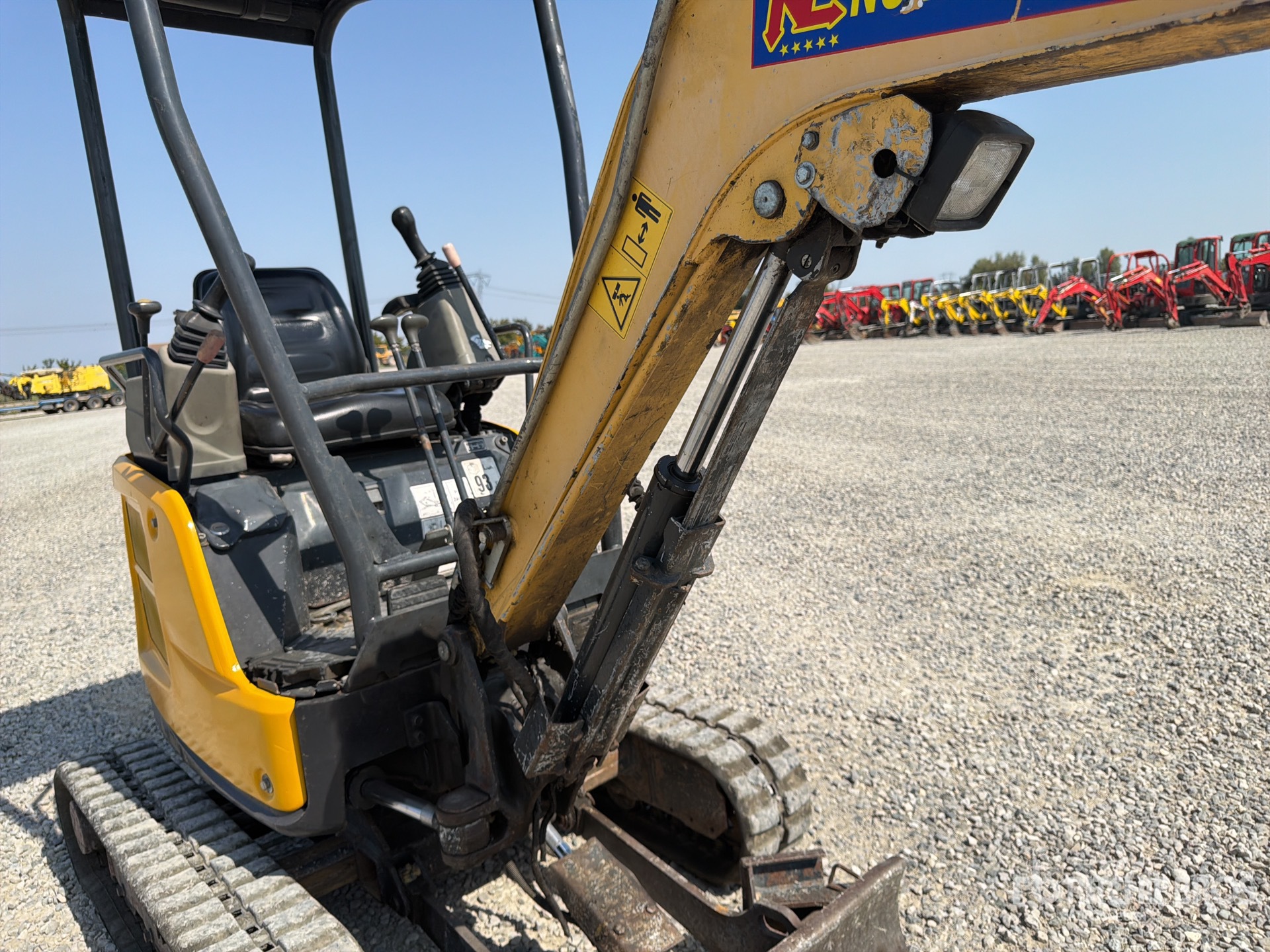 2015 Yanmar VIO17