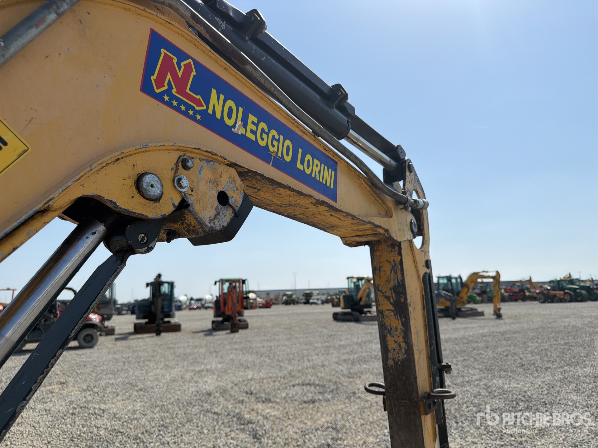 2015 Yanmar VIO17