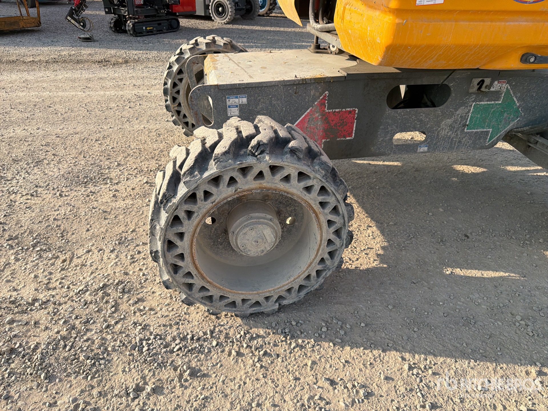 2016 Haulotte HA16RT