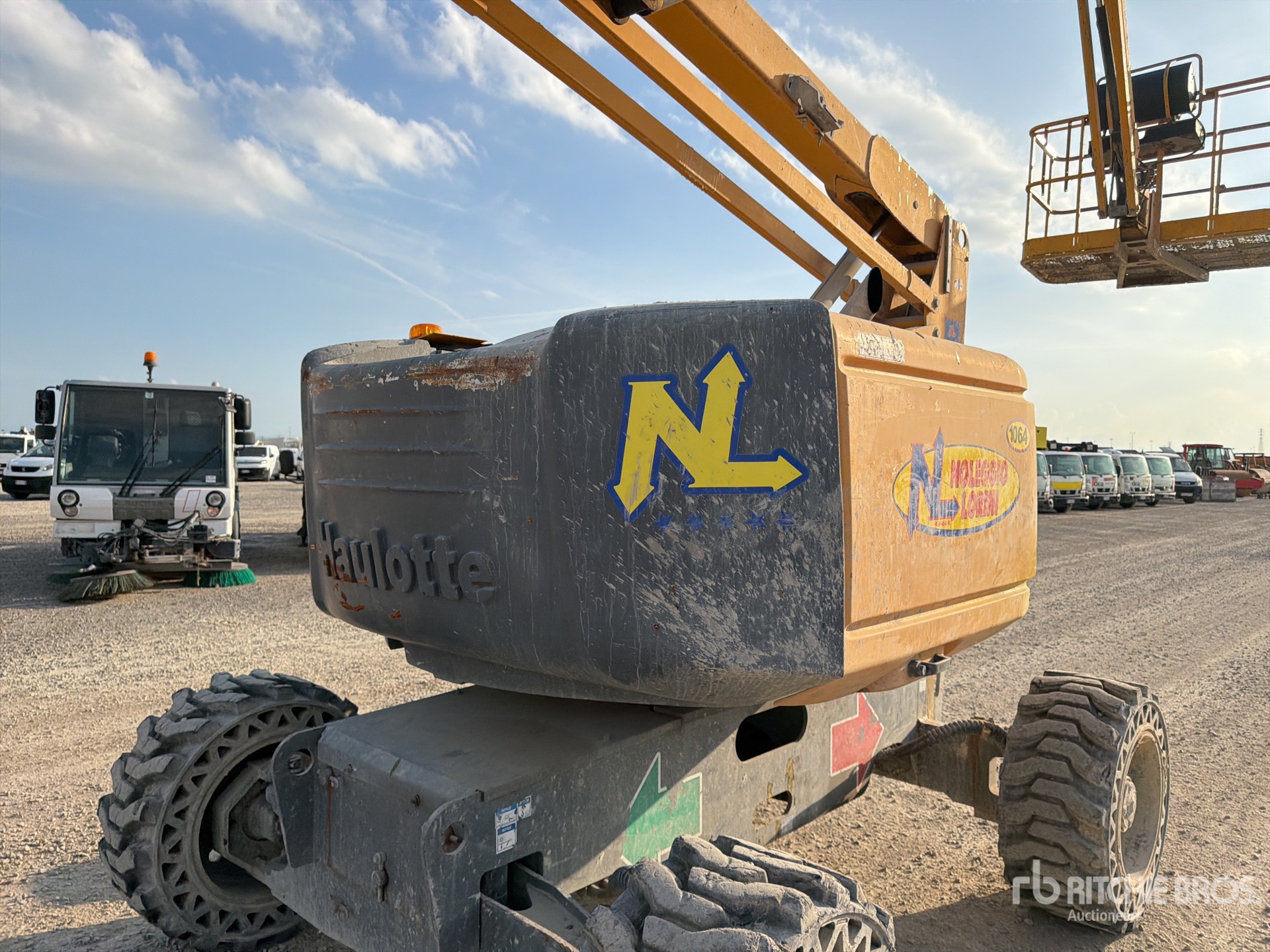 2016 Haulotte HA16RT