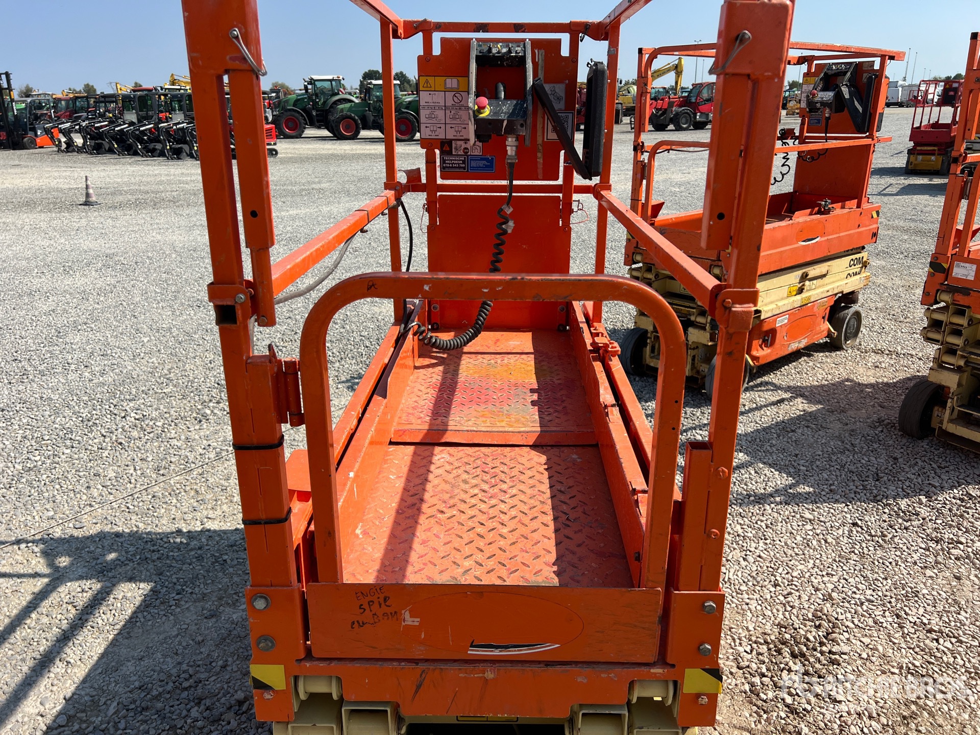 2015 JLG 1930 ES