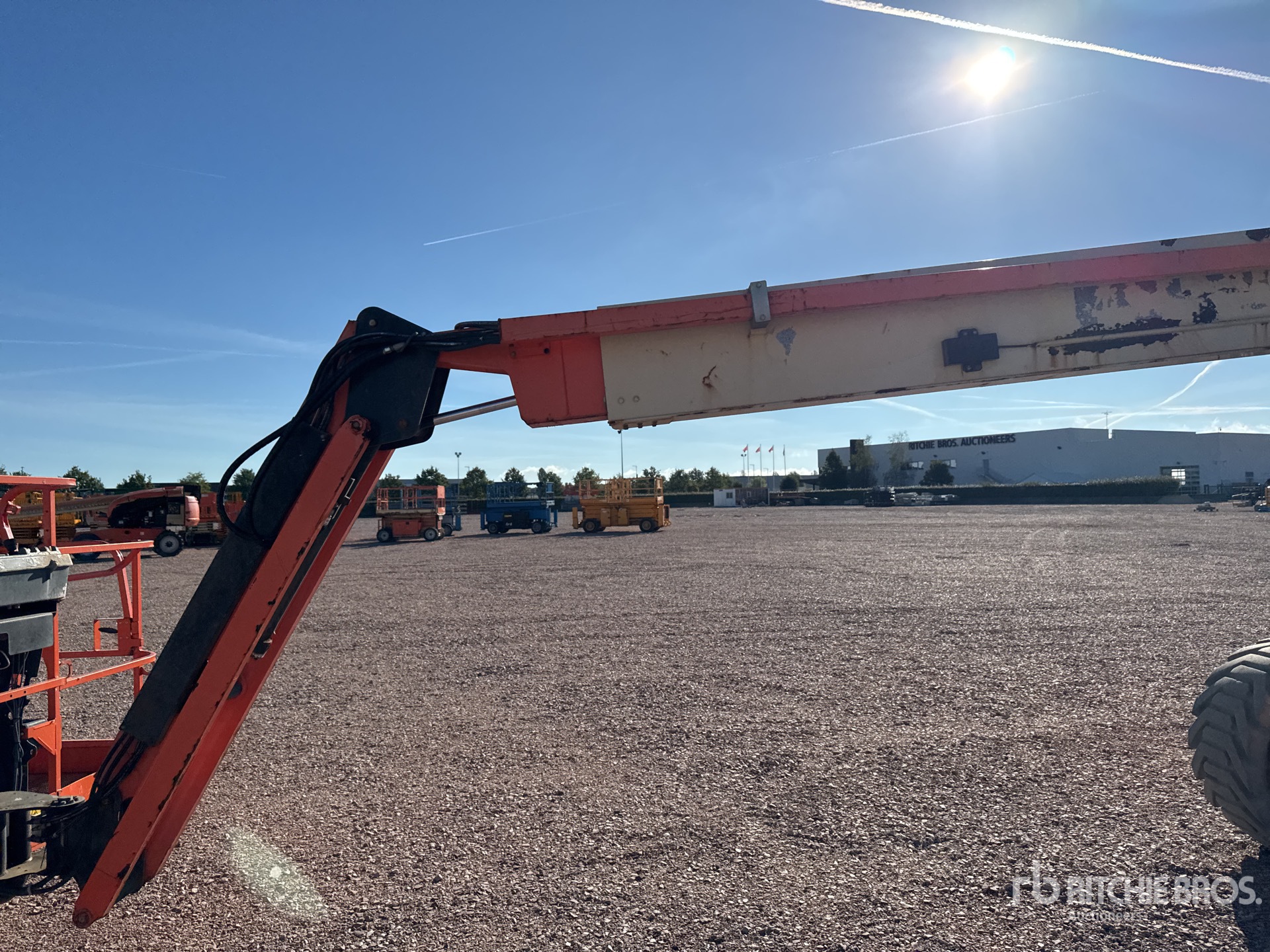 2014 JLG 800 AJ