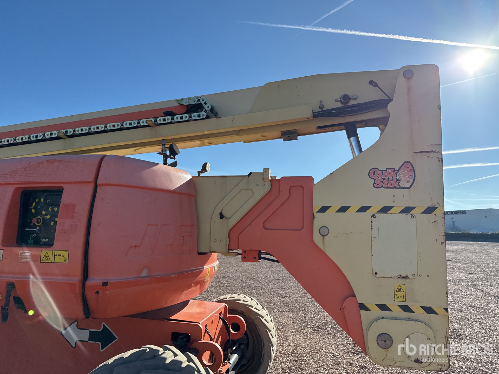 2014 JLG 800 AJ