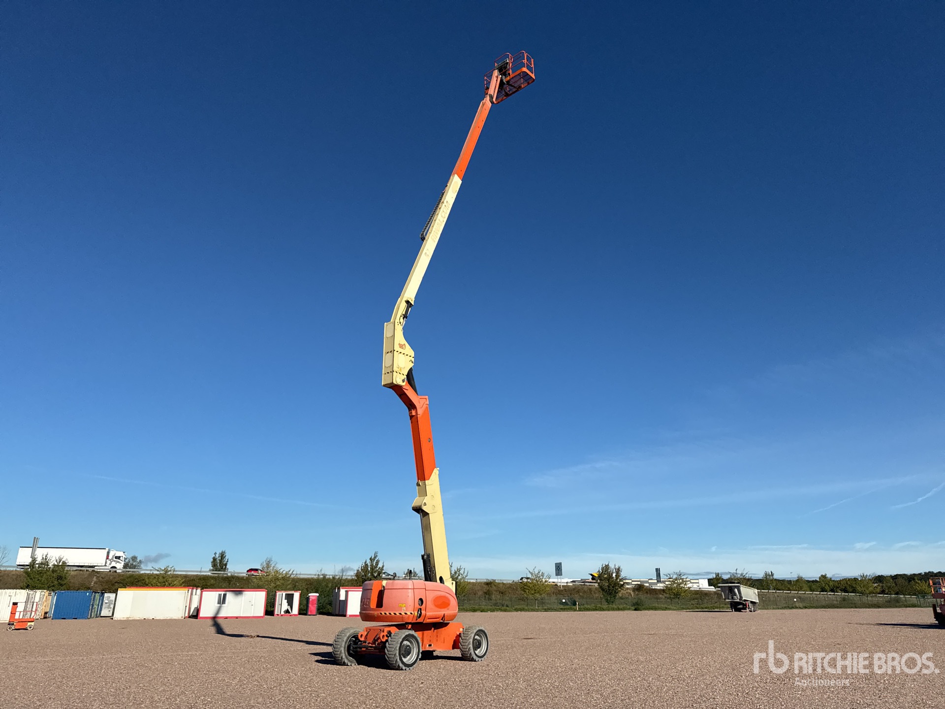 2014 JLG 800 AJ