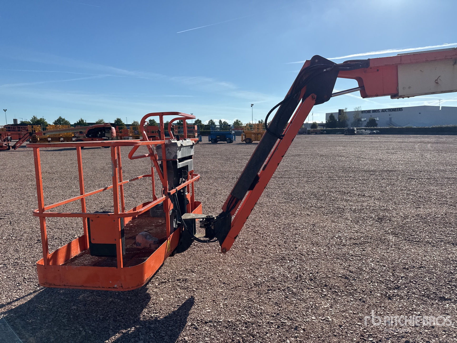 2014 JLG 800 AJ