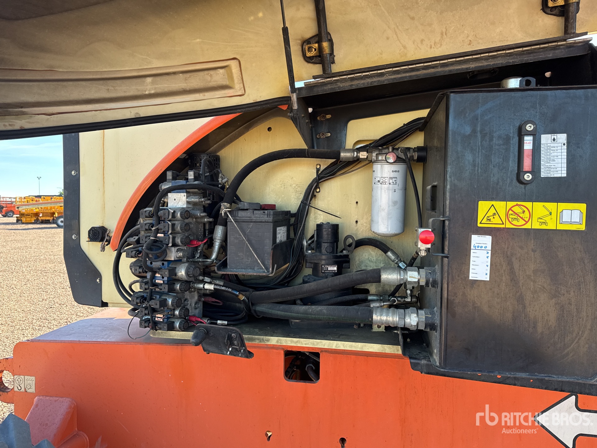 2014 JLG 800 AJ