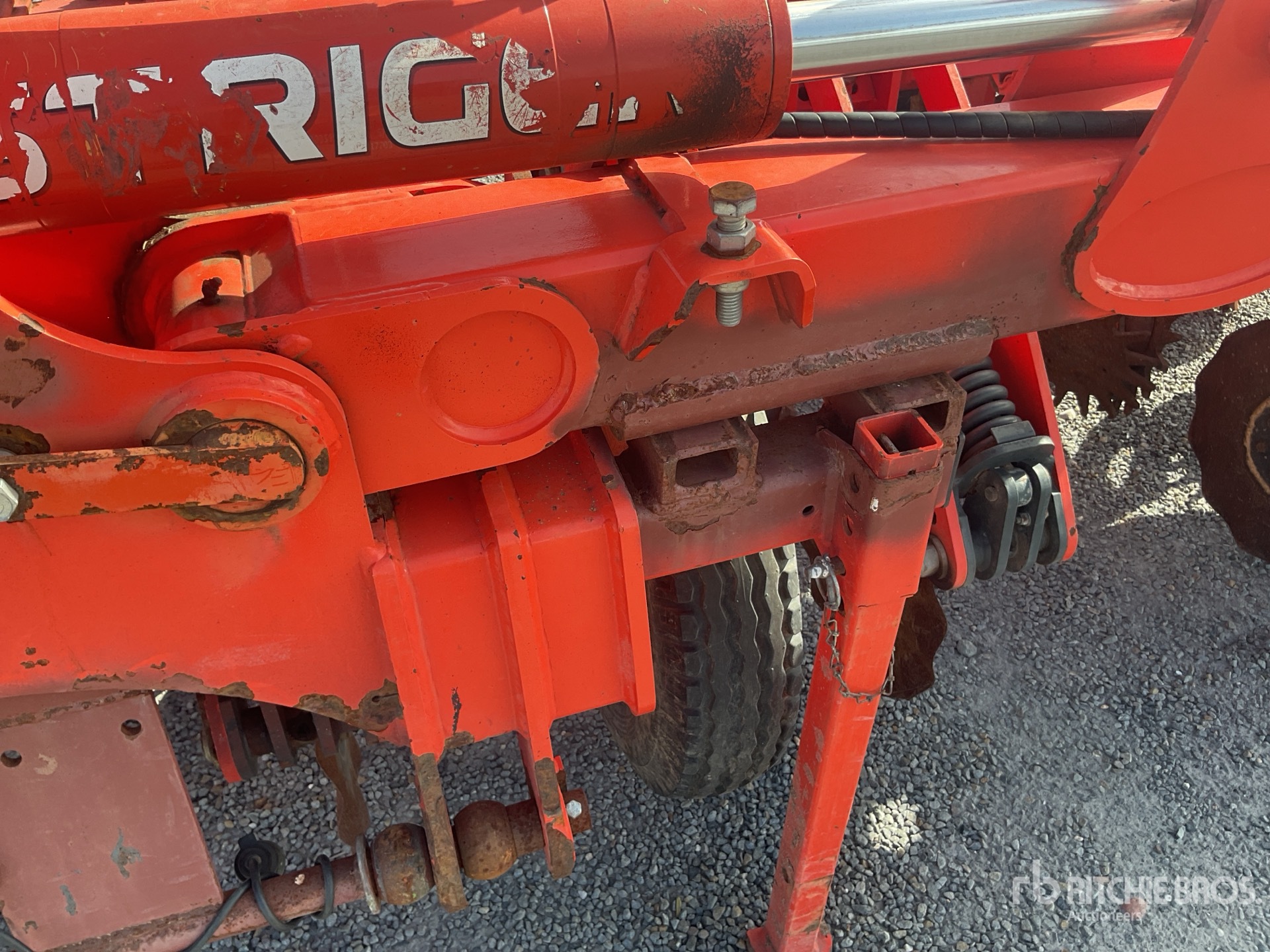 Kuhn L9000
