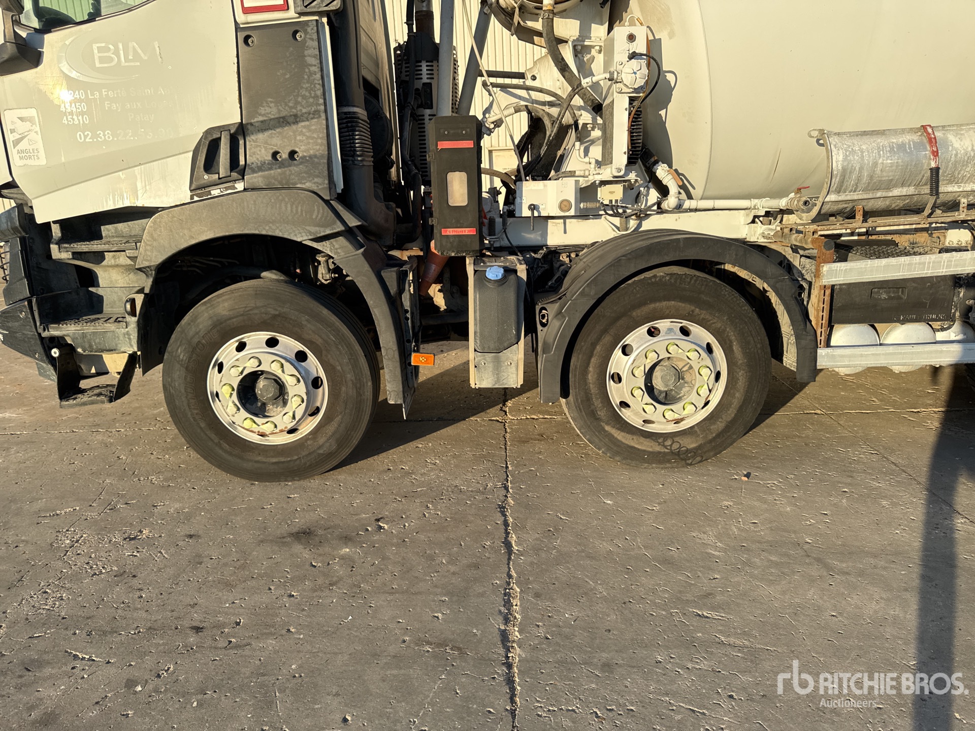 2014 Renault 8X4 CAMION TOUPIE