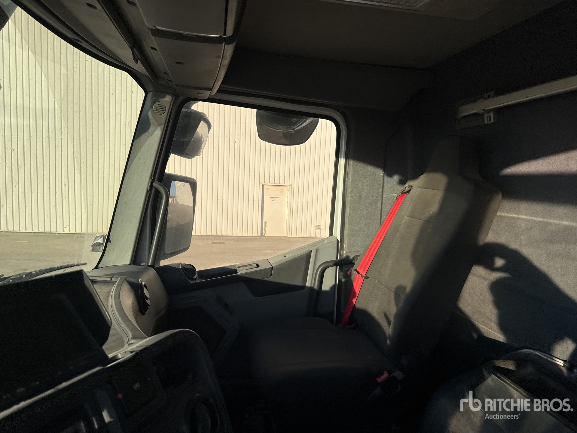 2014 Renault 8X4 CAMION TOUPIE