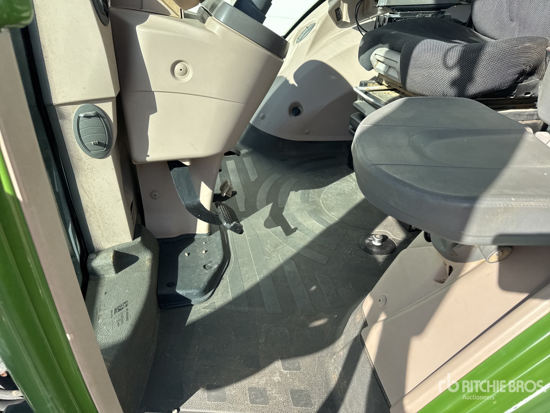 2016 Fendt 824 VARIO PROFI