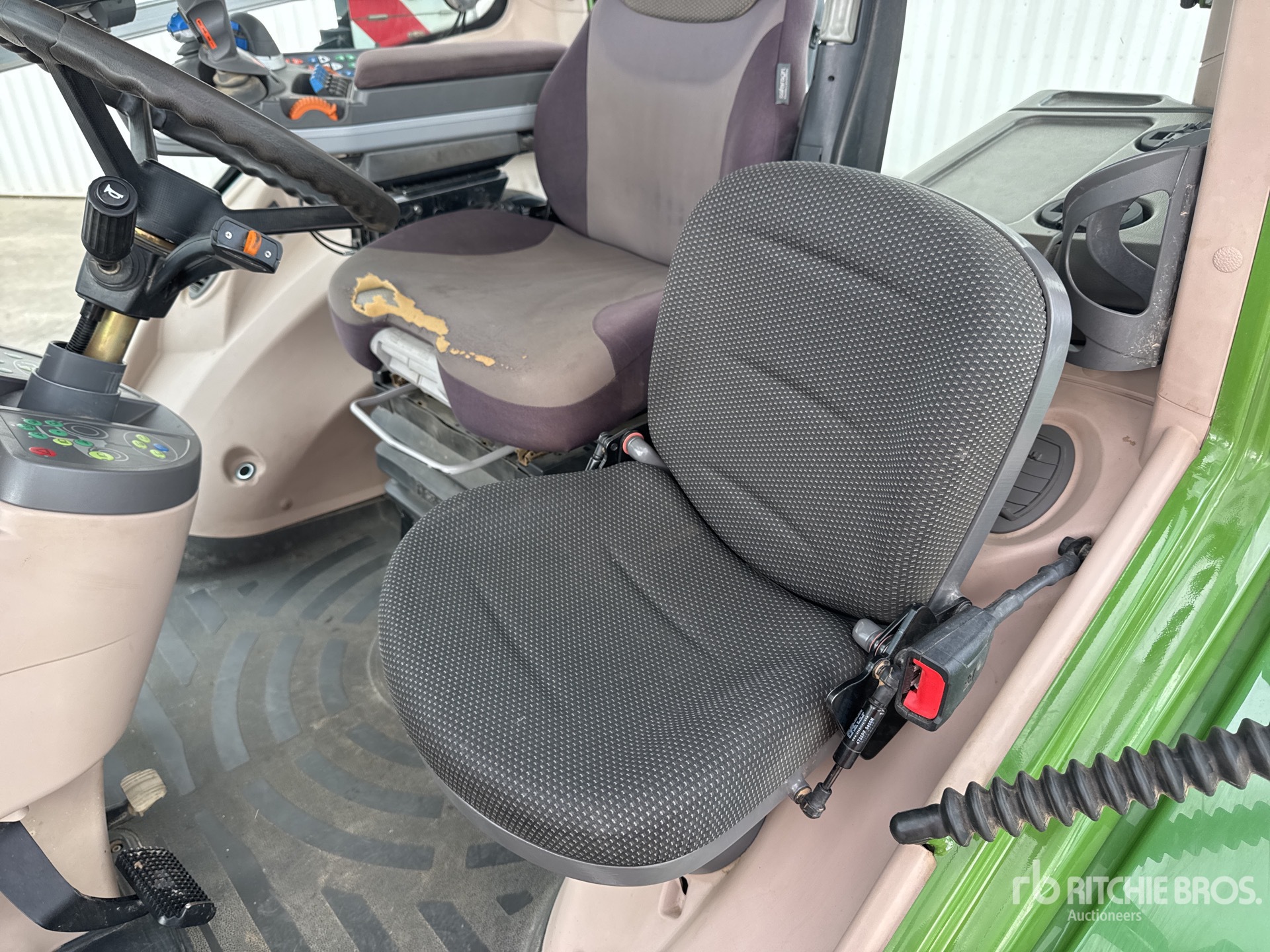 2020 Fendt 824 PROFI +