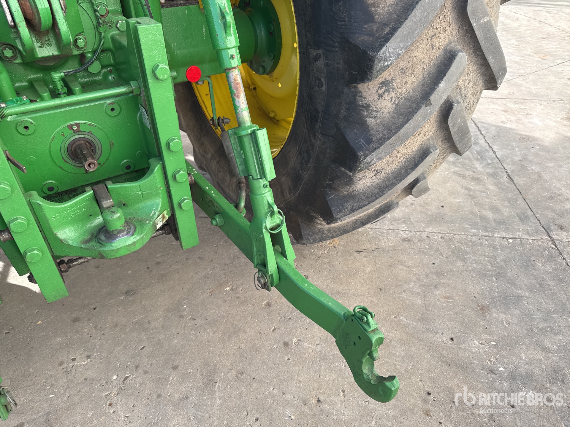 2015 John Deere 6140R