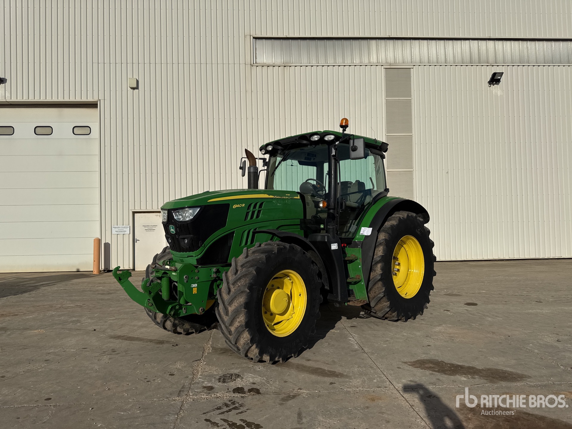Photo of 2015 John Deere 6140R