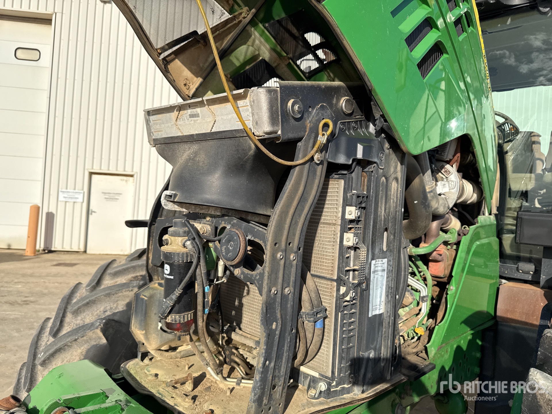2015 John Deere 6140R