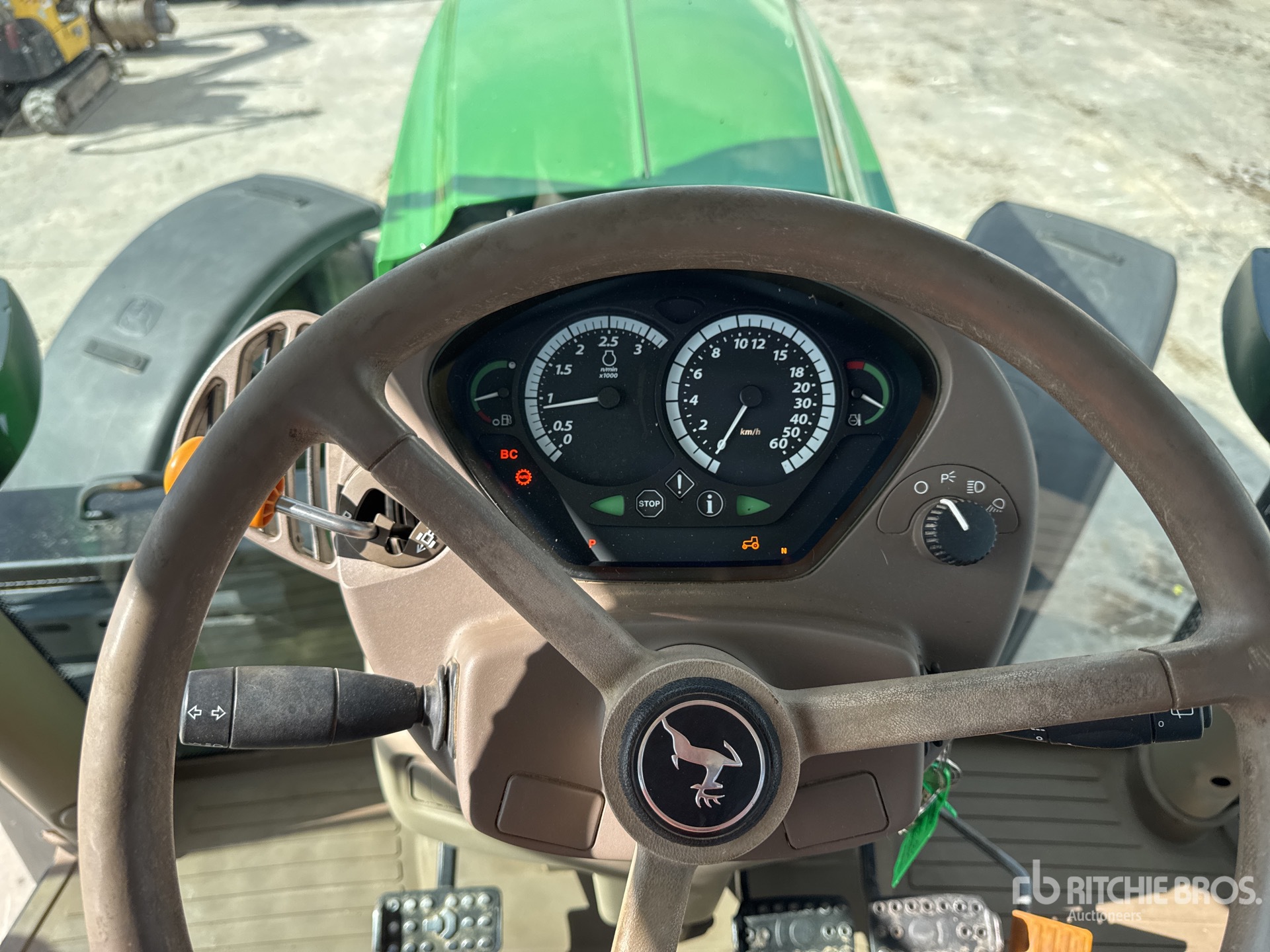 2015 John Deere 6140R