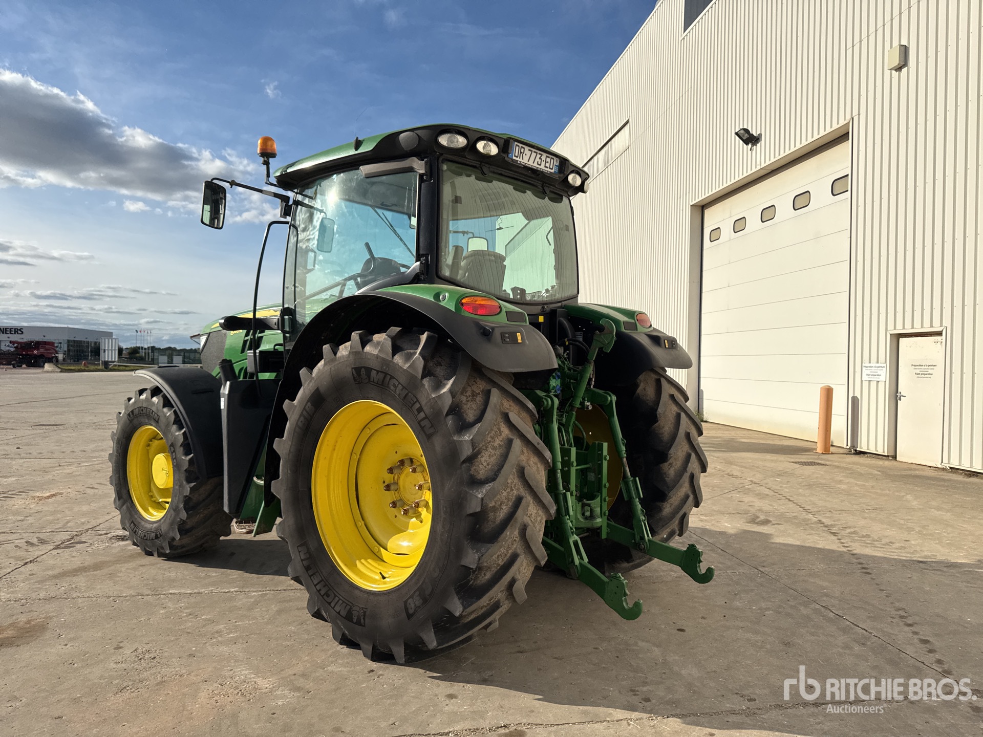 2015 John Deere 6140R