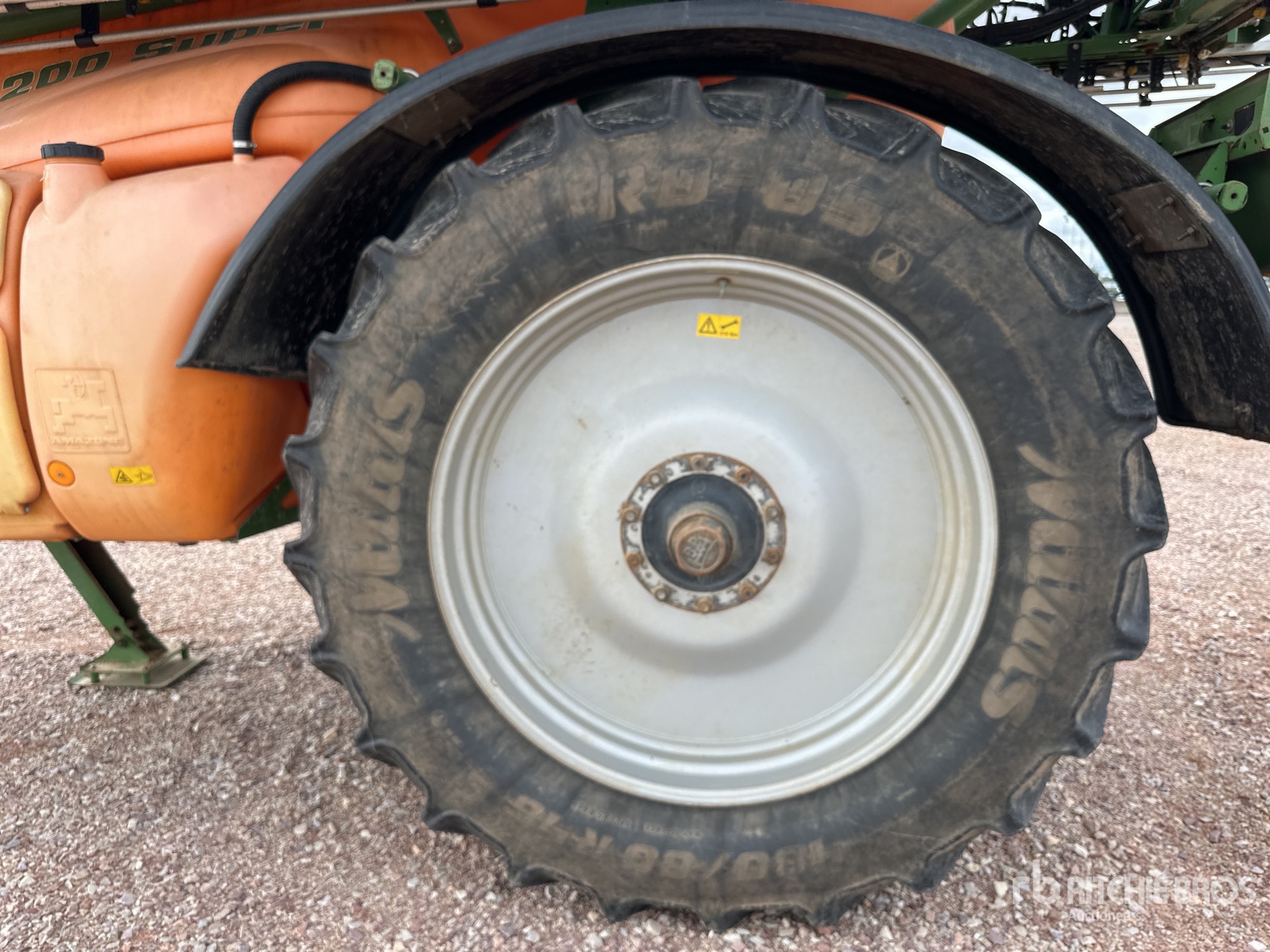 2011 Amazone UX 5200 SUPER