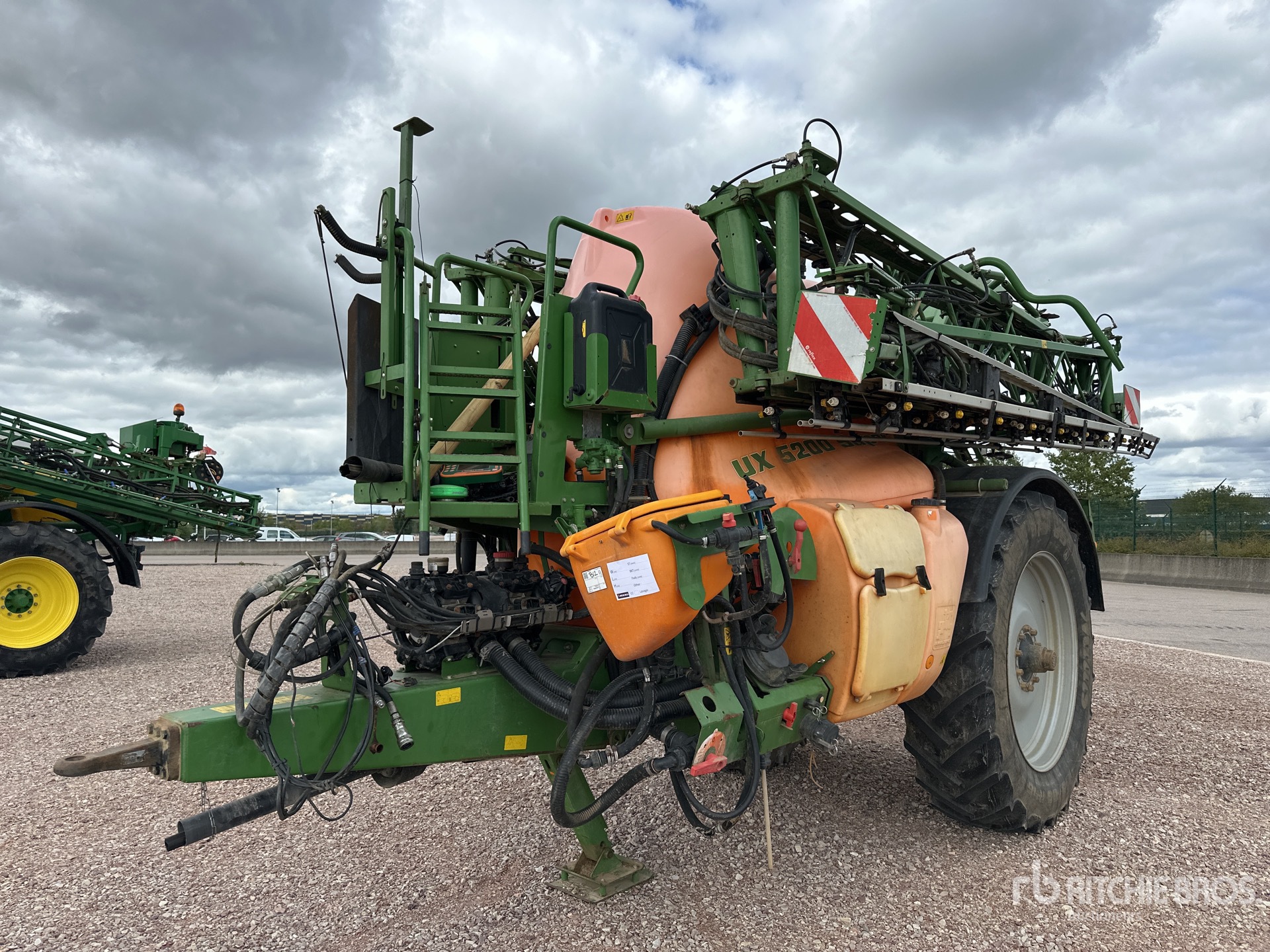 2011 Amazone UX 5200 SUPER