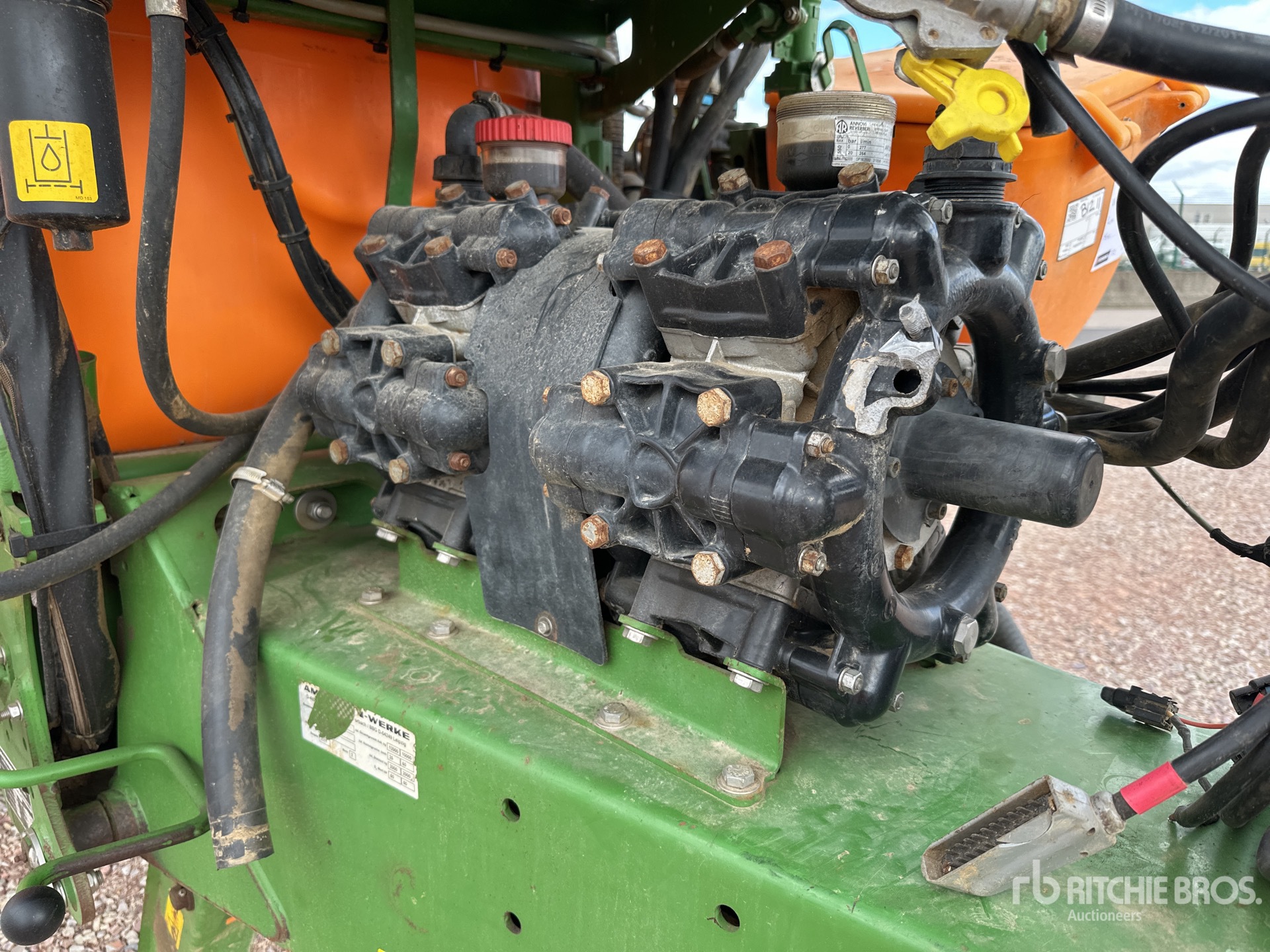 2011 Amazone UX 5200 SUPER