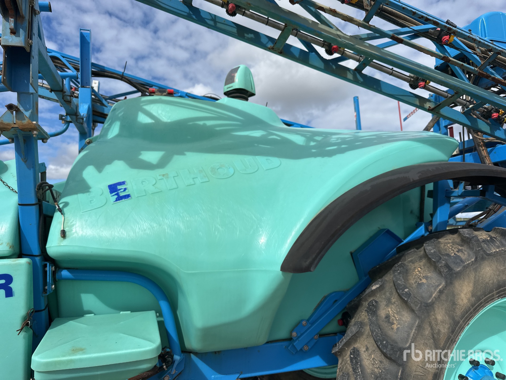 2015 Berthoud TRACKER