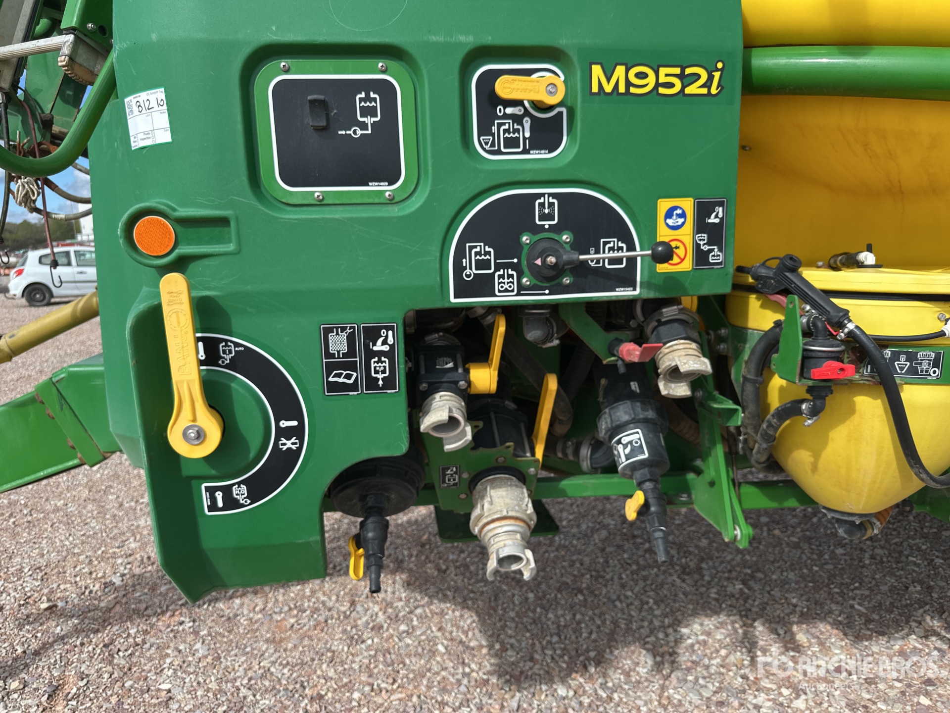 2015 John Deere M952I