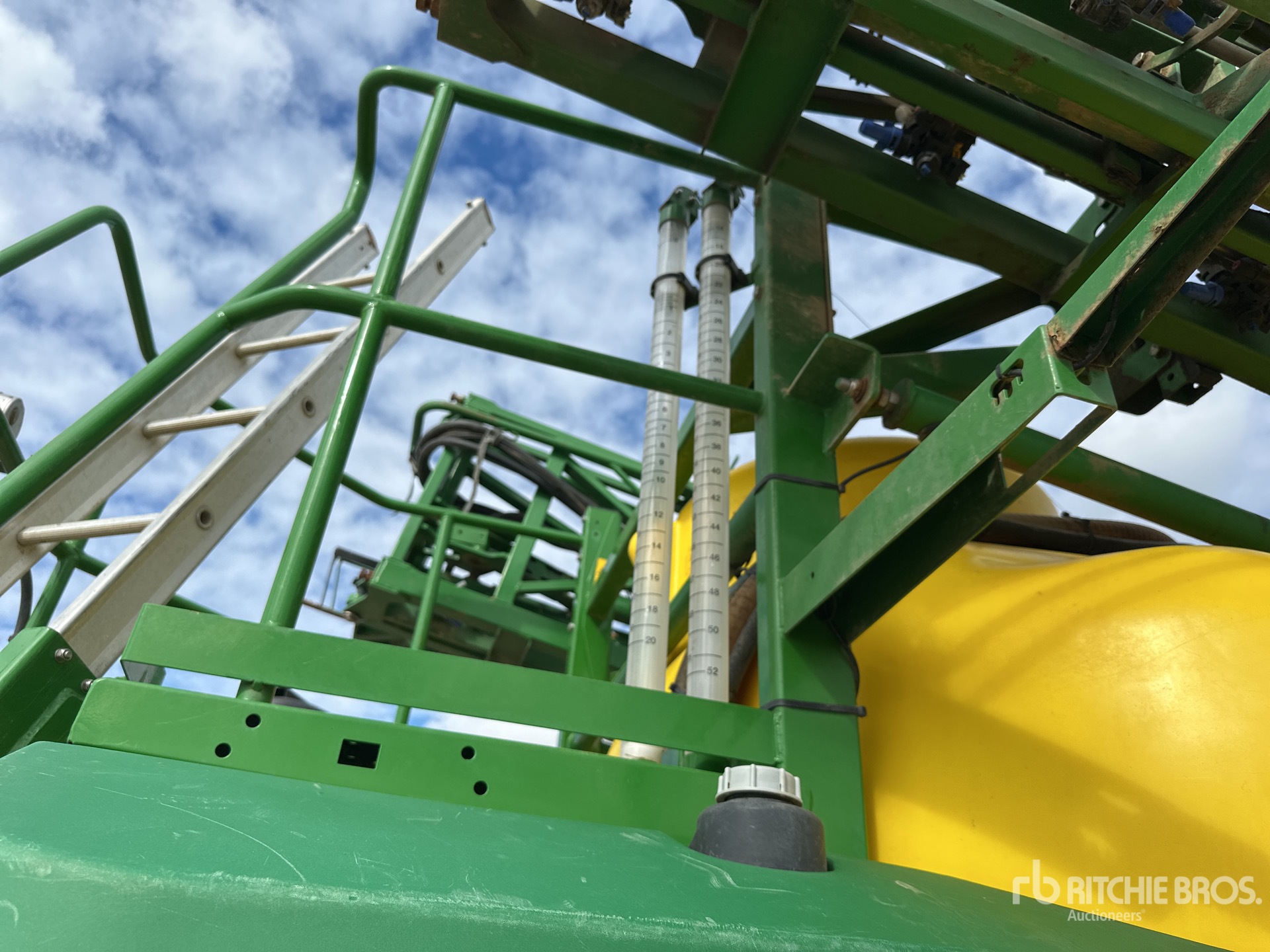 2015 John Deere M952I