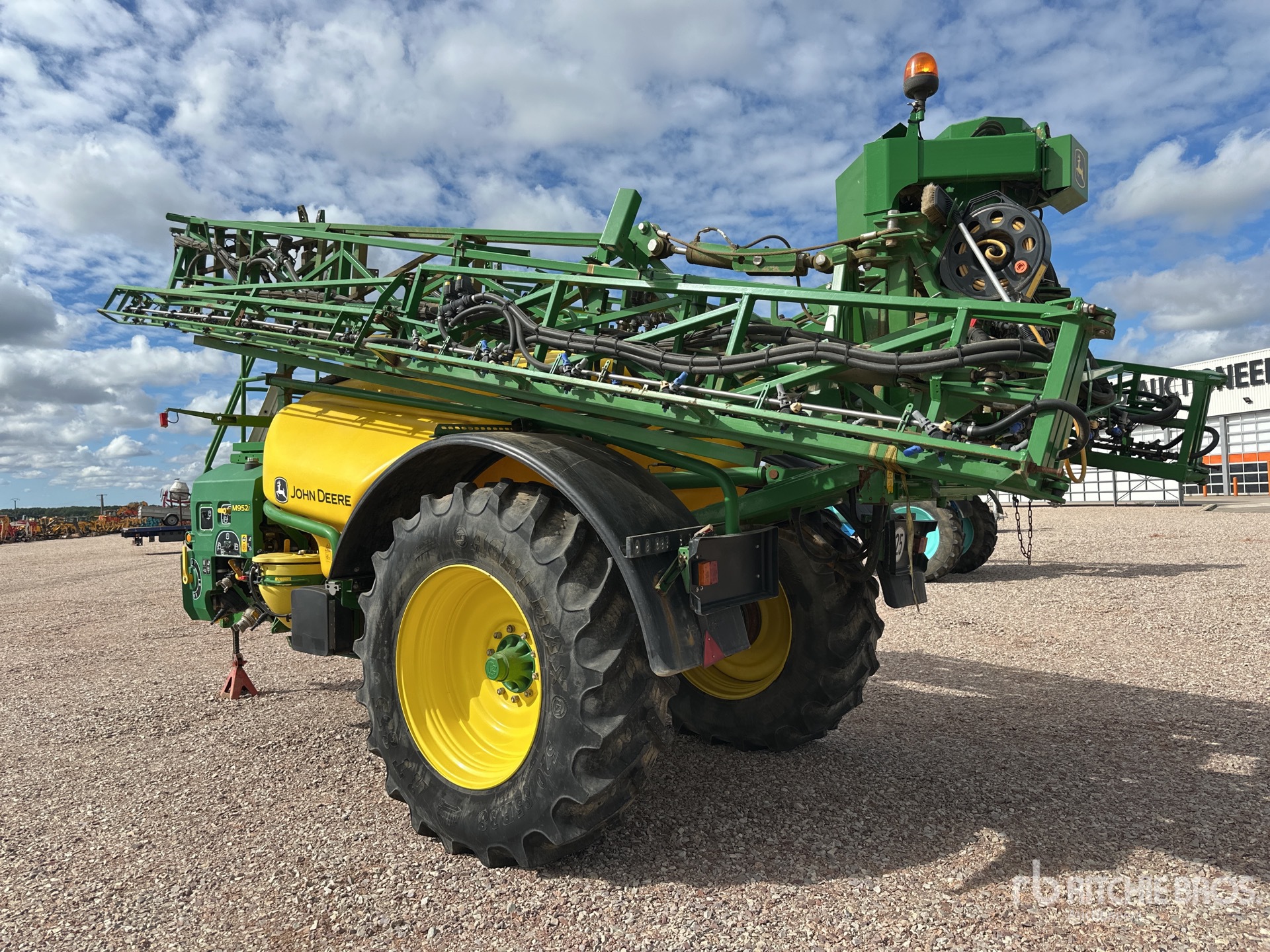 2015 John Deere M952I