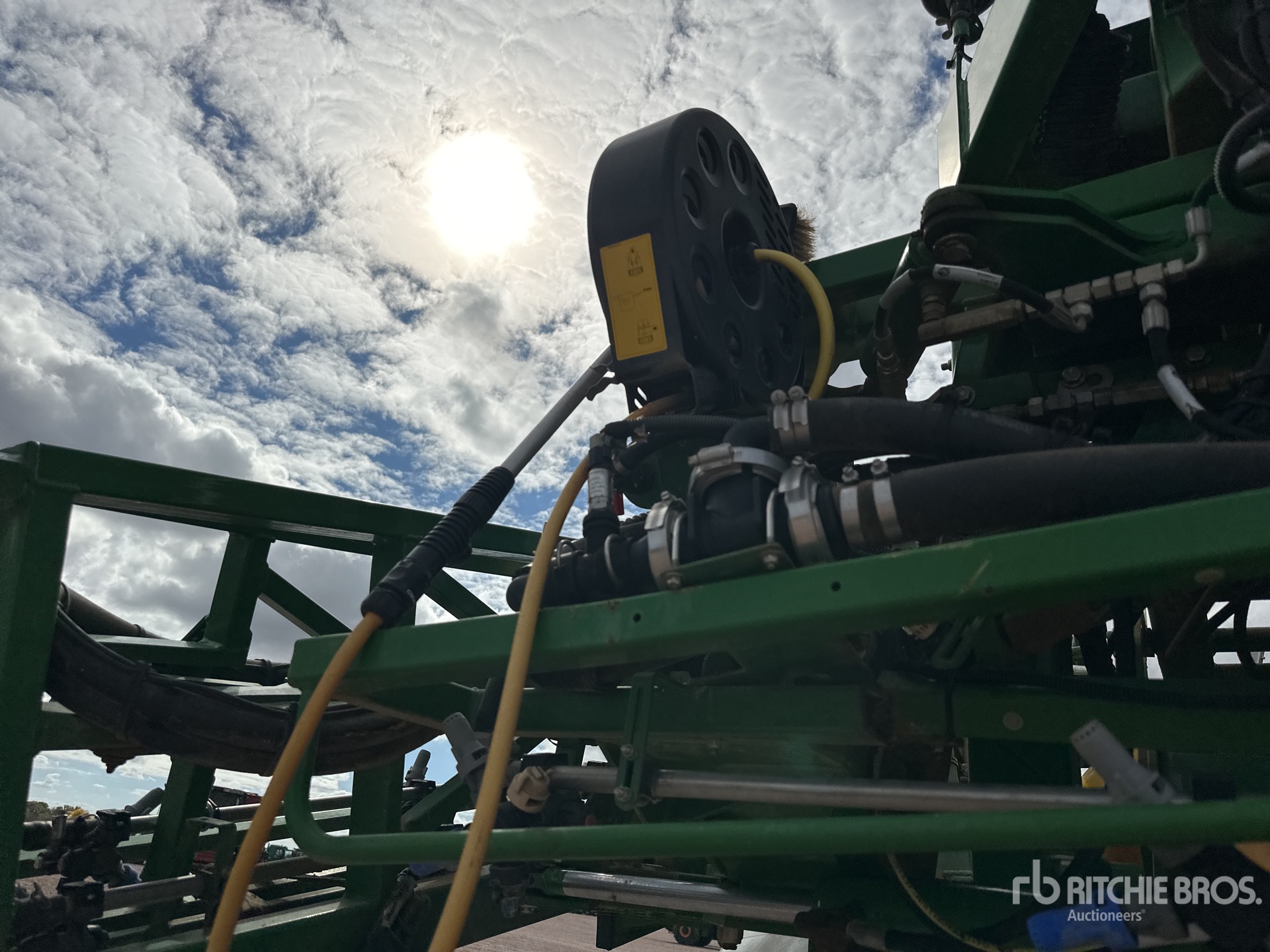2015 John Deere M952I