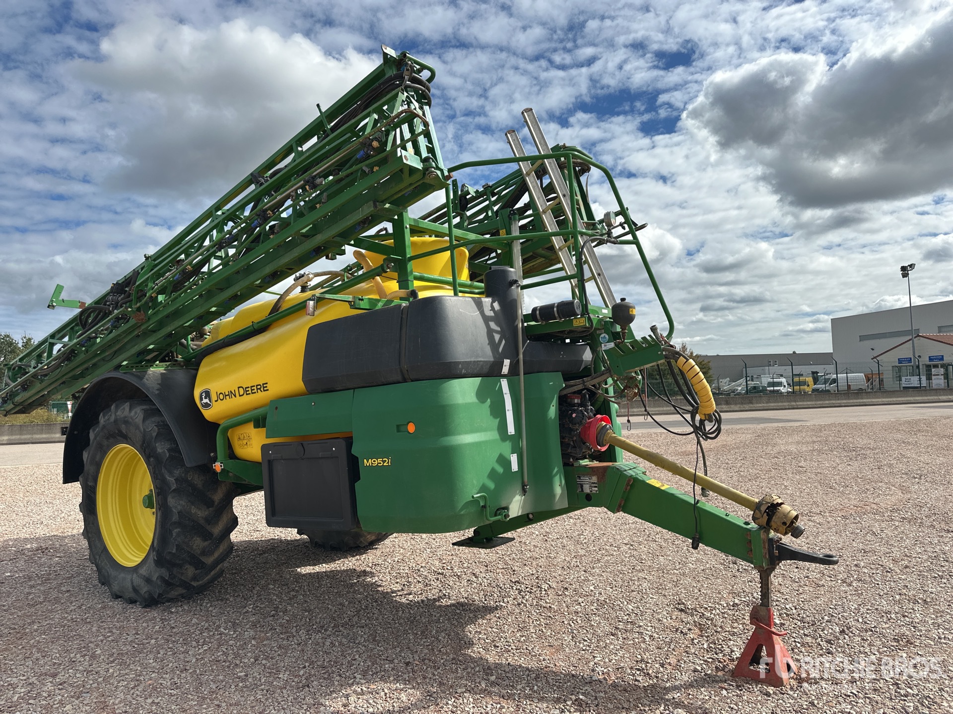 2015 John Deere M952I