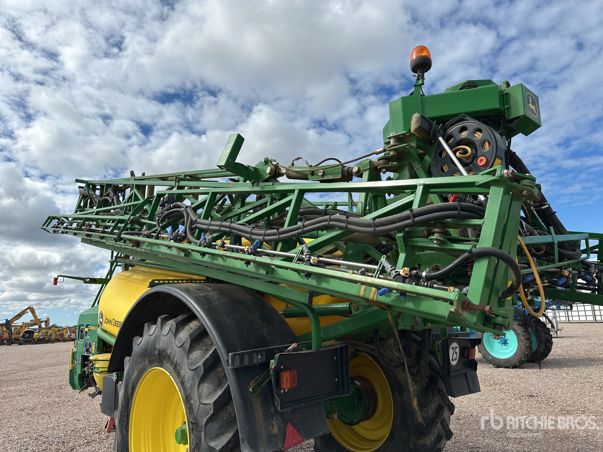 2015 John Deere M952I