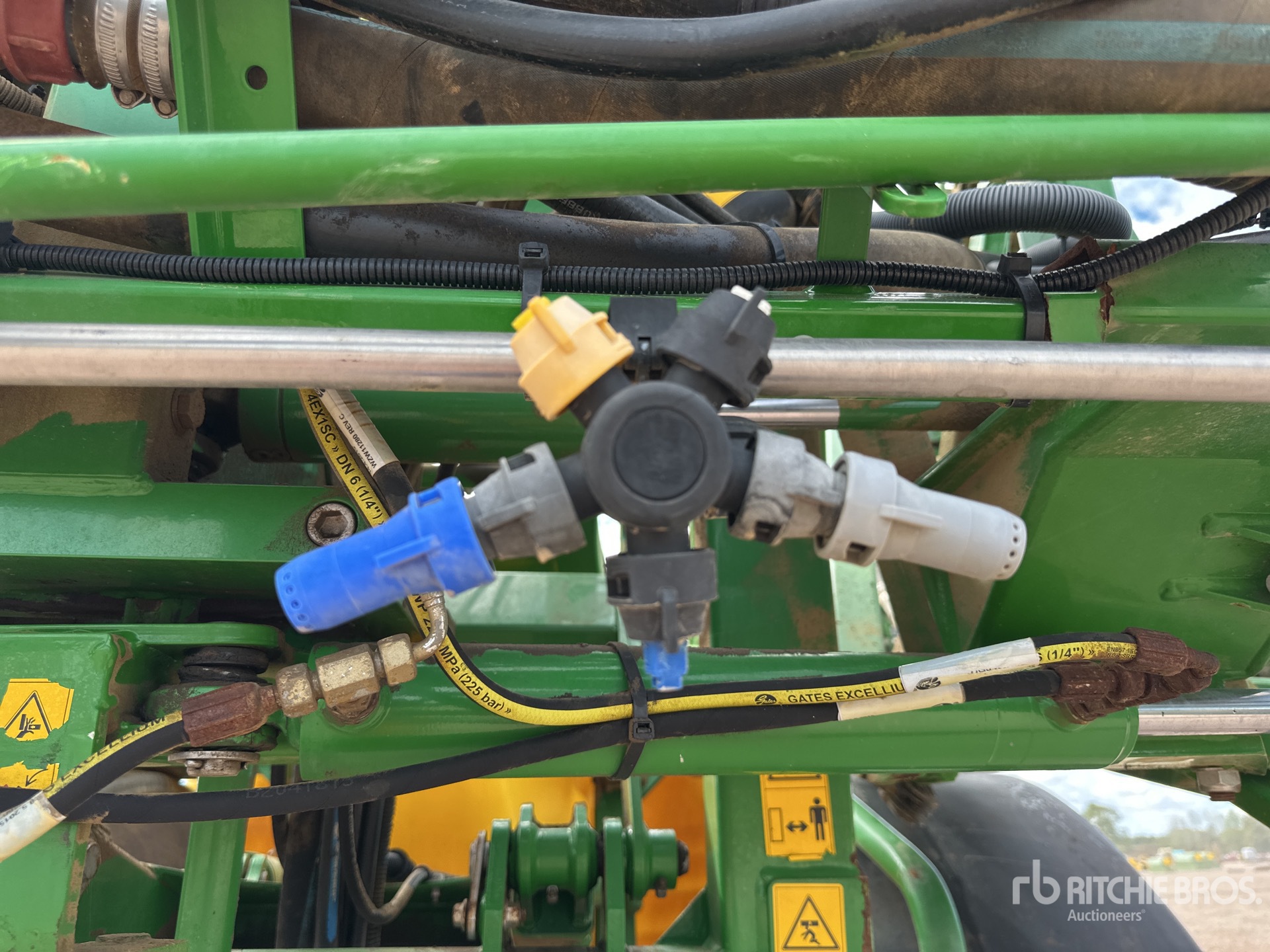 2015 John Deere M952I