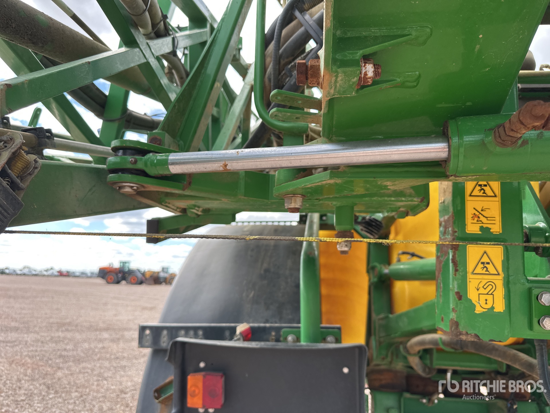 2015 John Deere M952I