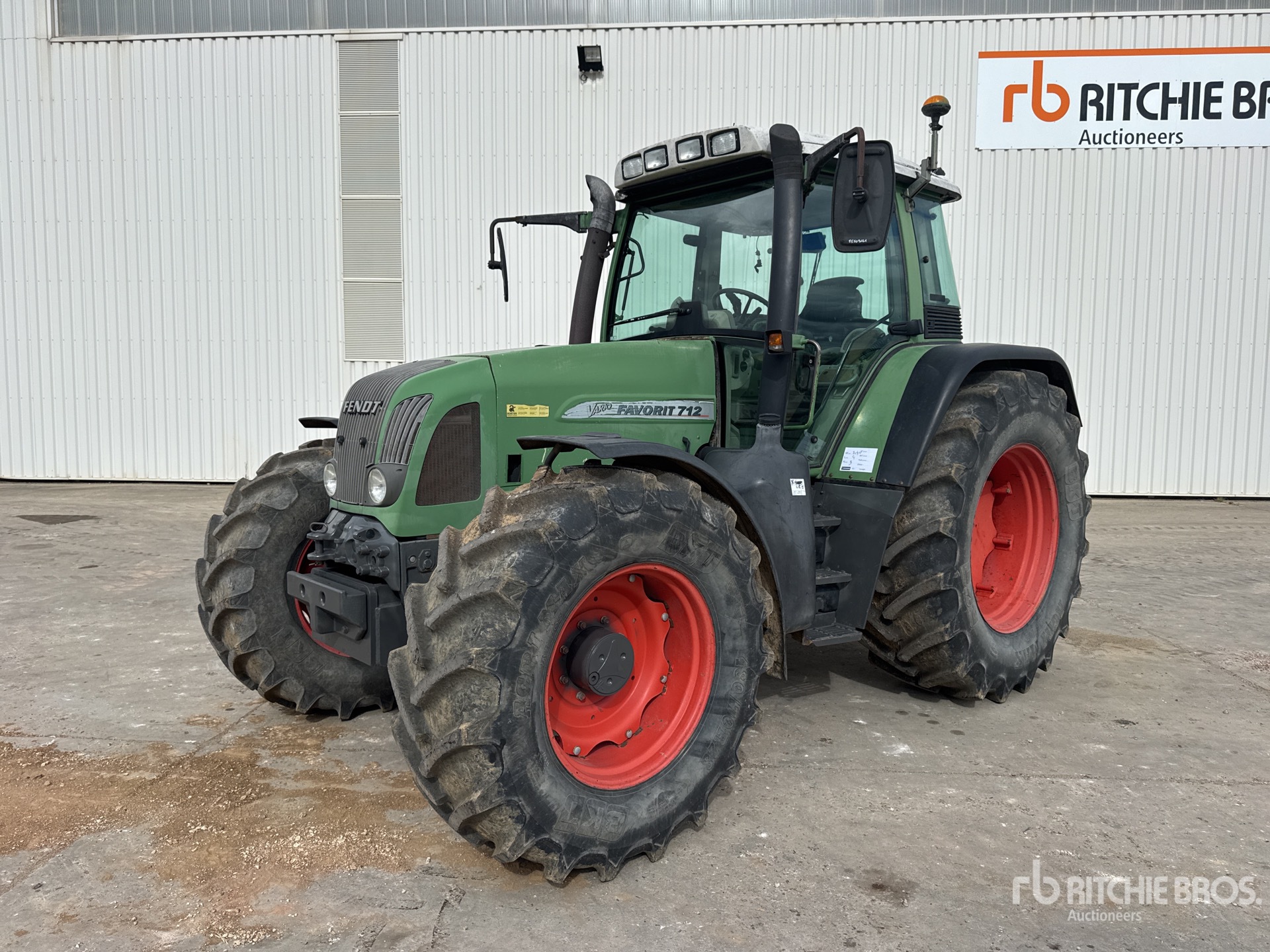Photo of 2002 Fendt 712 VARIO
