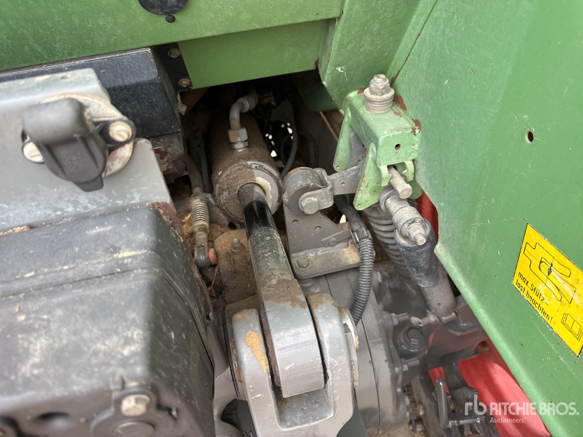 2002 Fendt 712 VARIO