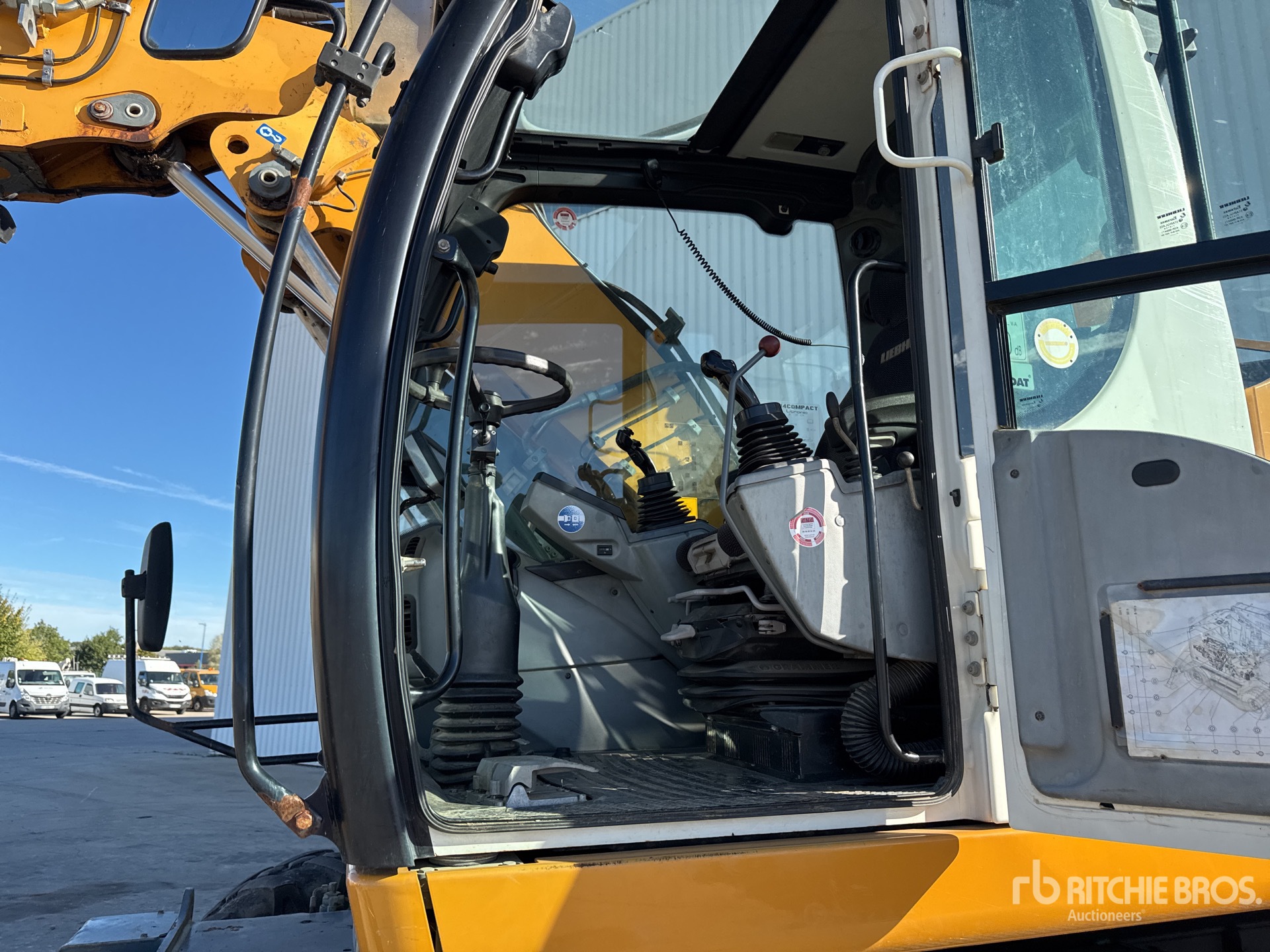 2014 Liebherr 914 COMPACT