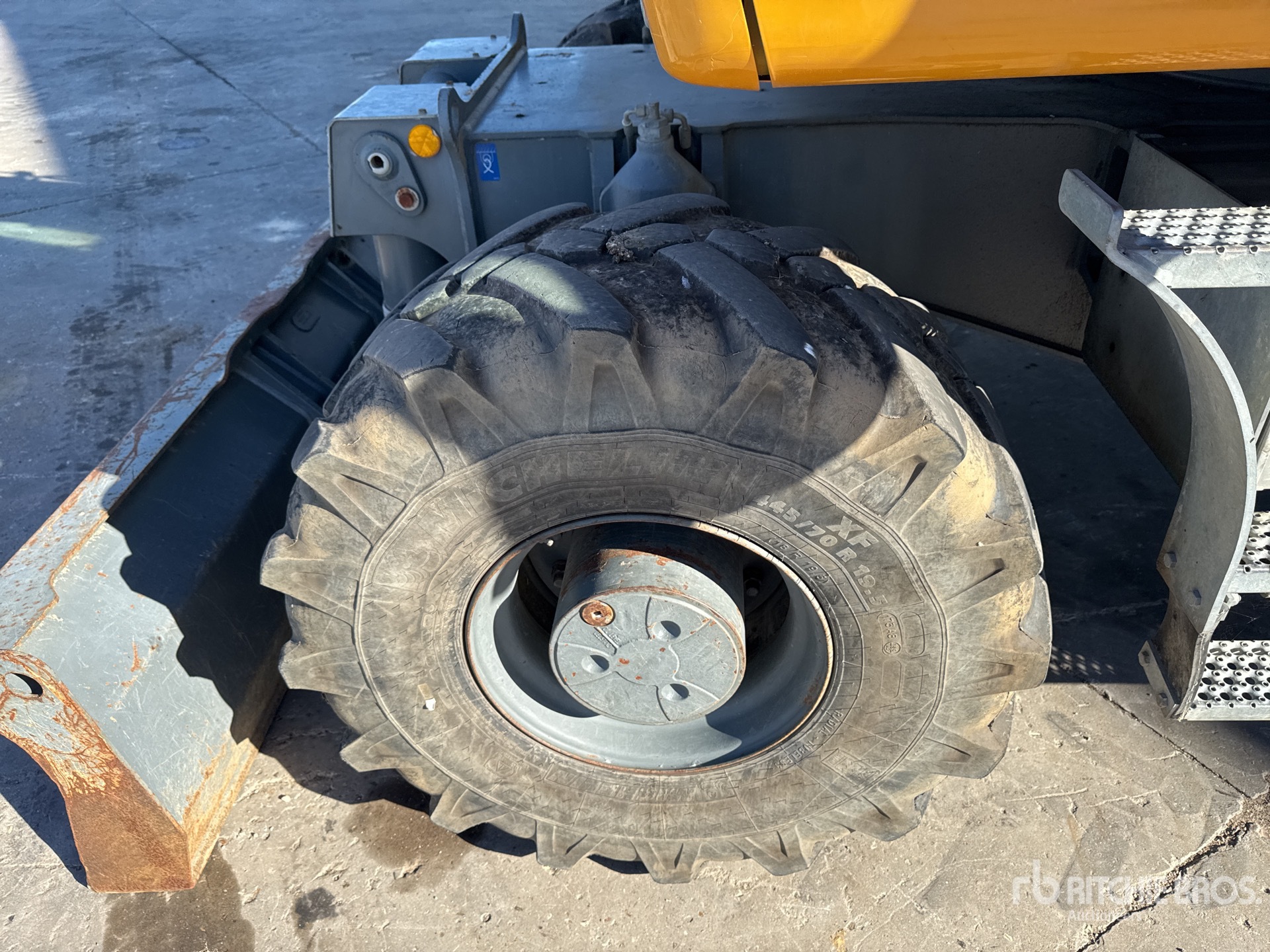 2014 Liebherr 914 COMPACT