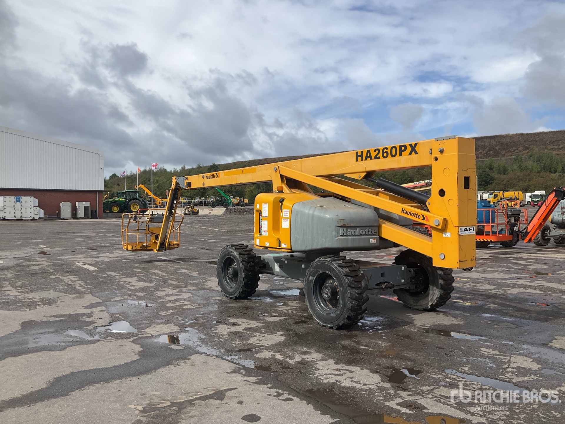 2016 Haulotte HA260PX