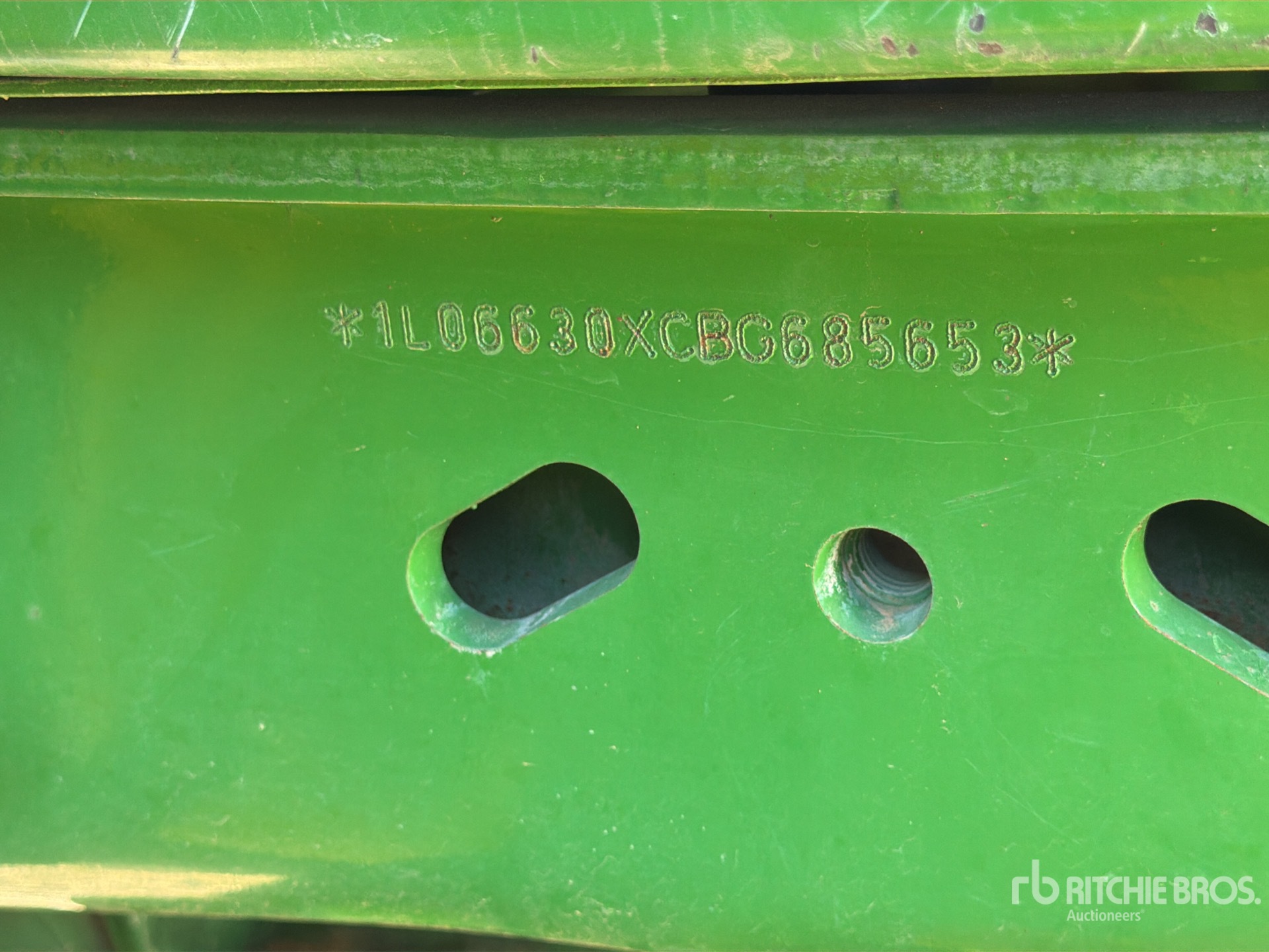 2011 John Deere 6630
