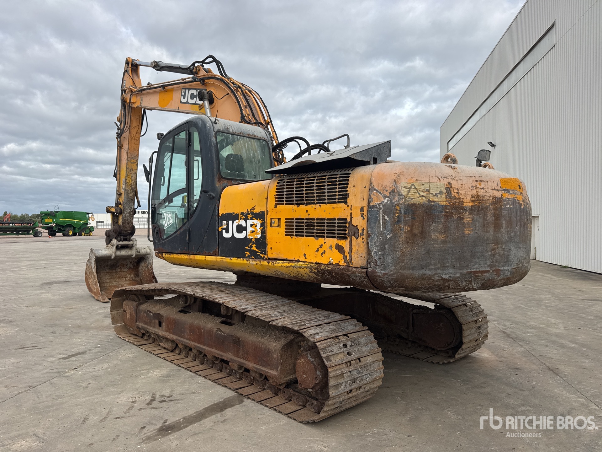2010 JCB JS240NC