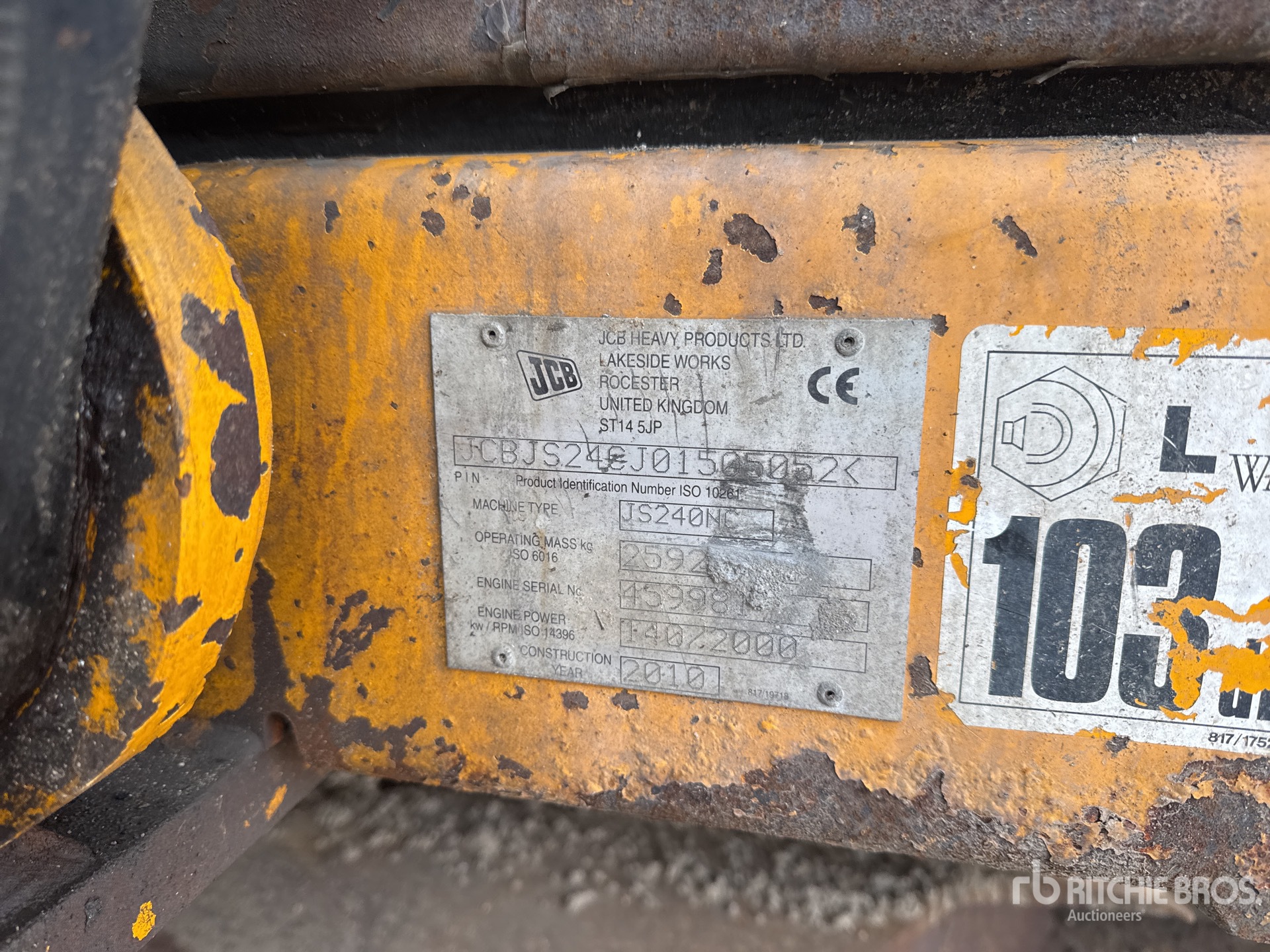 2010 JCB JS240NC