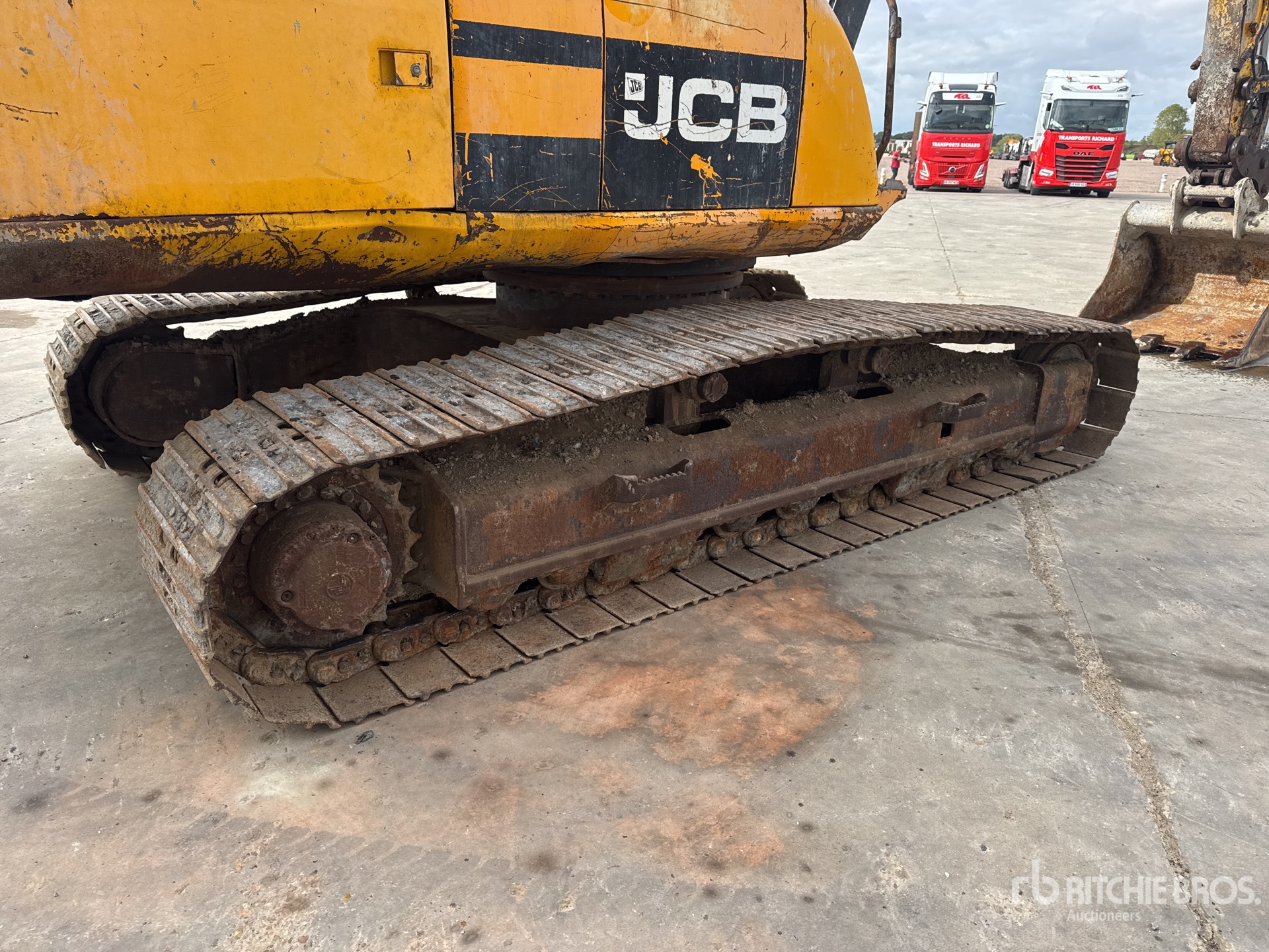 2010 JCB JS240NC