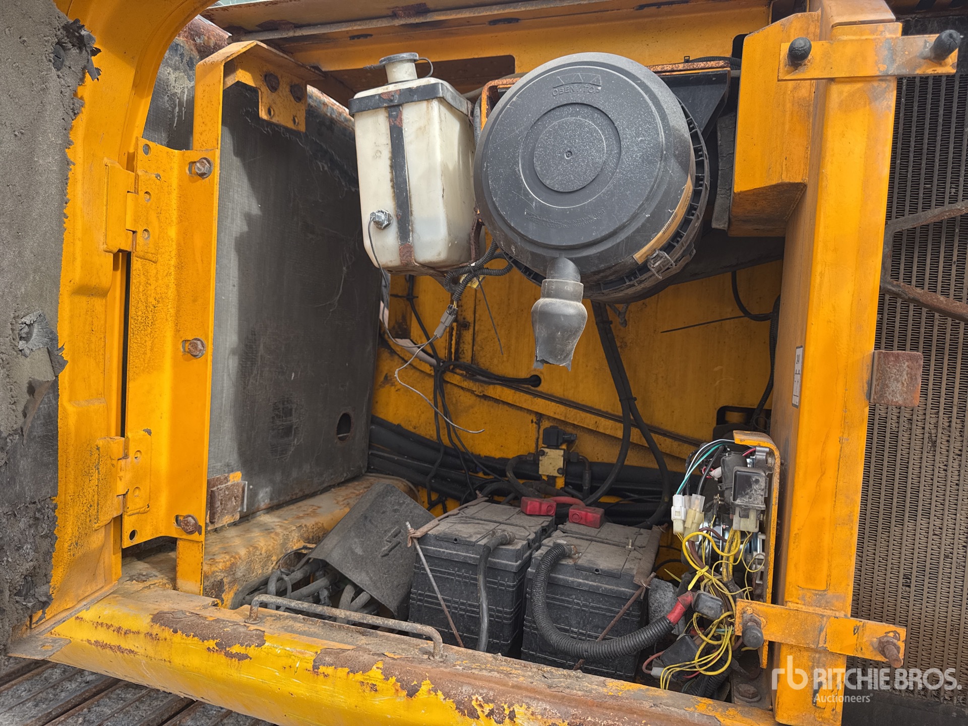 2010 JCB JS240NC