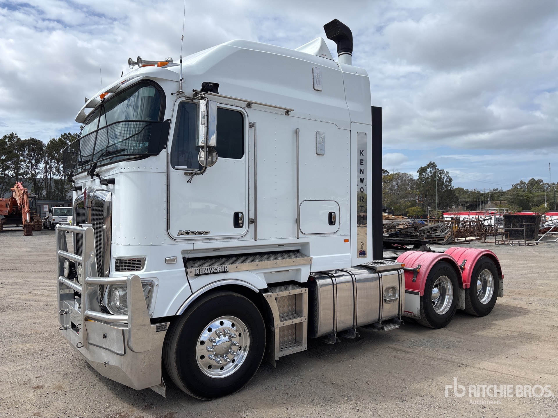 2024 Kenworth K220