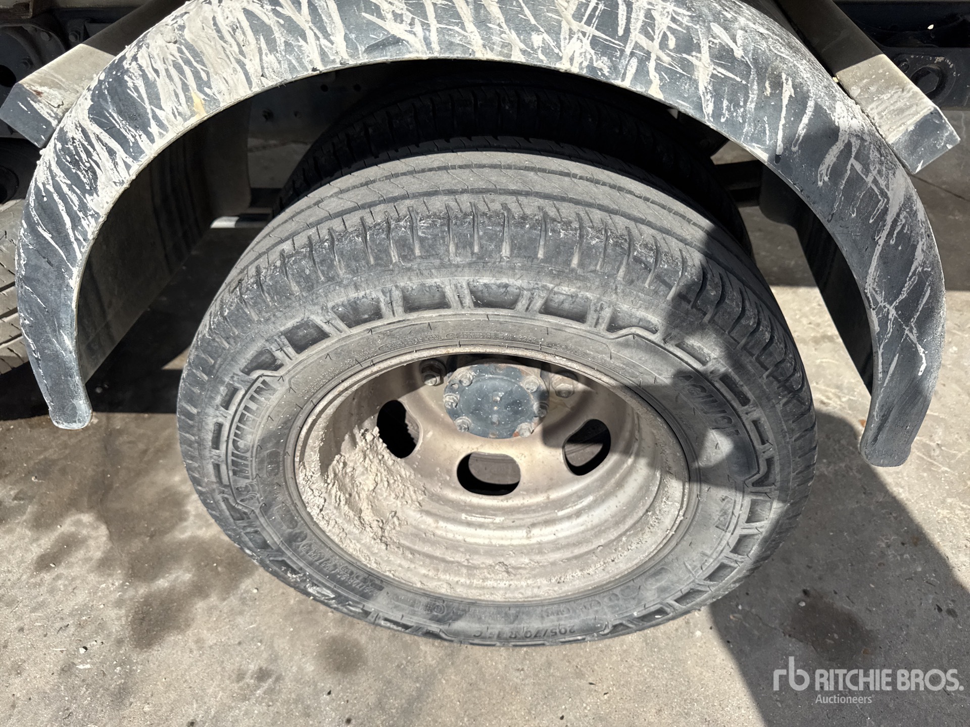 2012 Mitsubishi FUSO CANTER 3C1